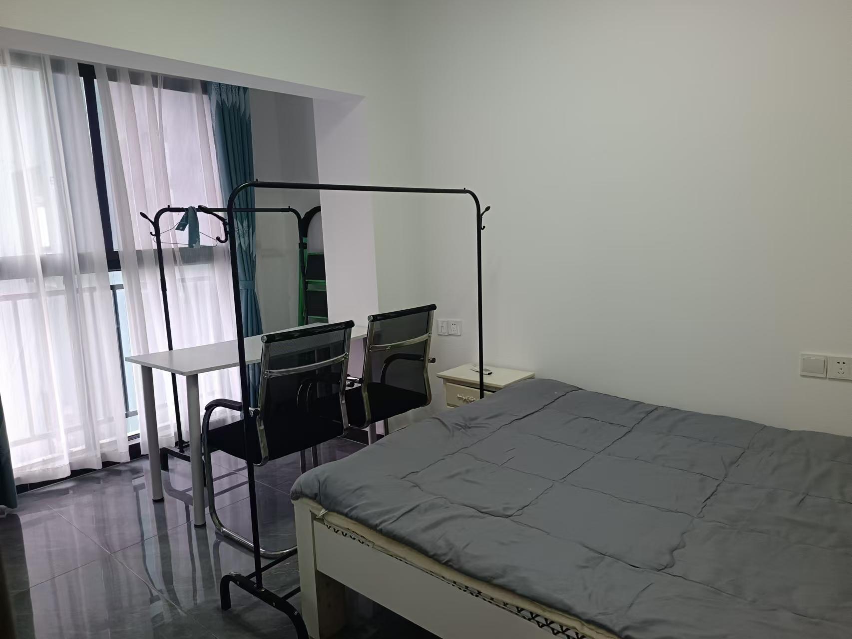 书香名邸二期:SOHO银座 3室2厅2卫 2200.0元/月 书香名邸二期:SOHO银座 3室2厅2卫 2200.0元/月室内图