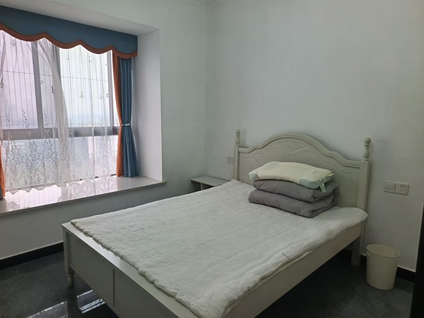 书香名邸二期:SOHO银座 3室2厅2卫 2200.0元/月 书香名邸二期:SOHO银座 3室2厅2卫 2200.0元/月室内图