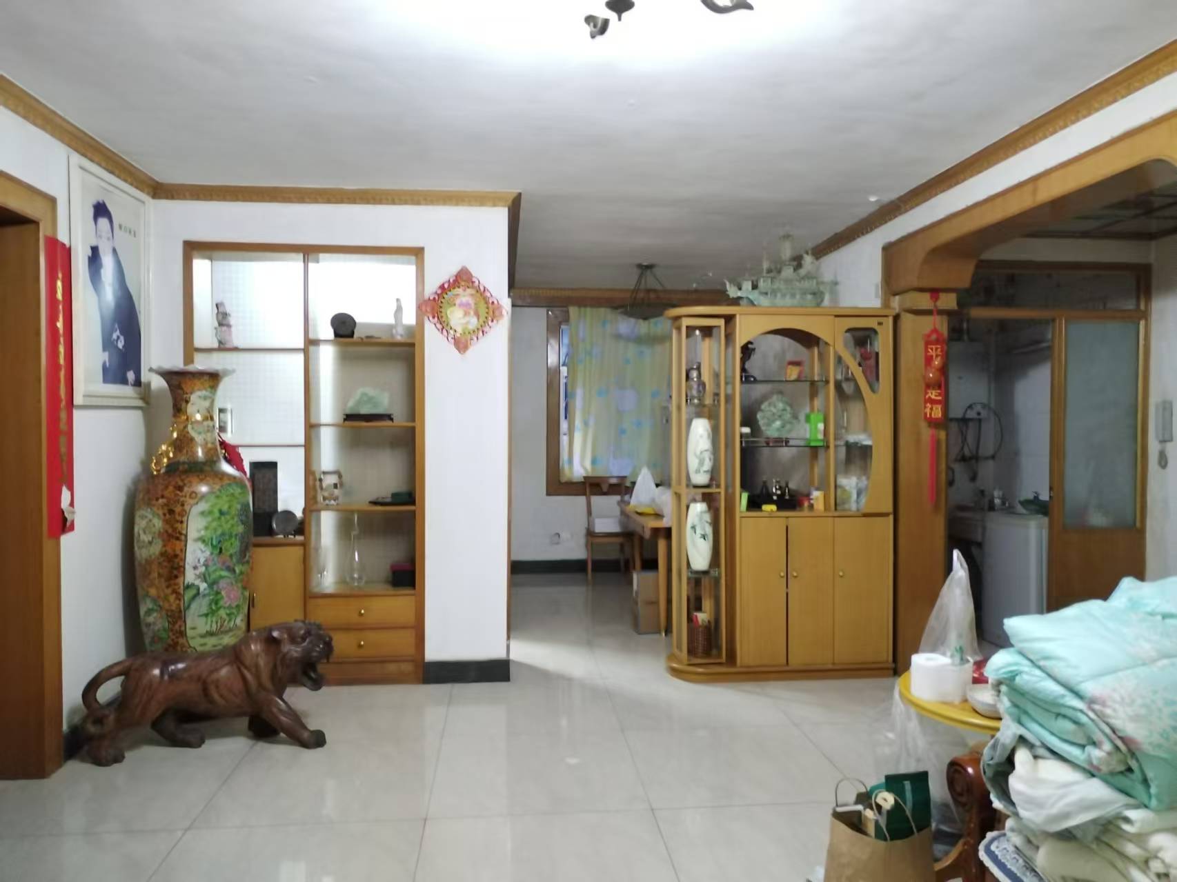 桔园小区1-8片 3室2厅1卫 3000.0元/月 桔园小区1-8片 3室2厅1卫 3000.0元/月室内图