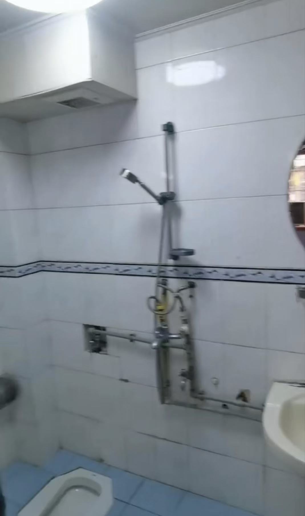 东进小区 4室2厅1卫 2100.0元/月 东进小区 4室2厅1卫 2100.0元/月室内图