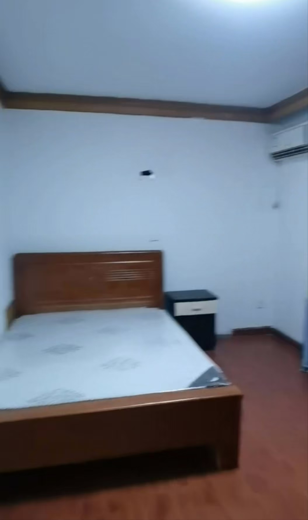 东进小区 4室2厅1卫 2100.0元/月 东进小区 4室2厅1卫 2100.0元/月室内图