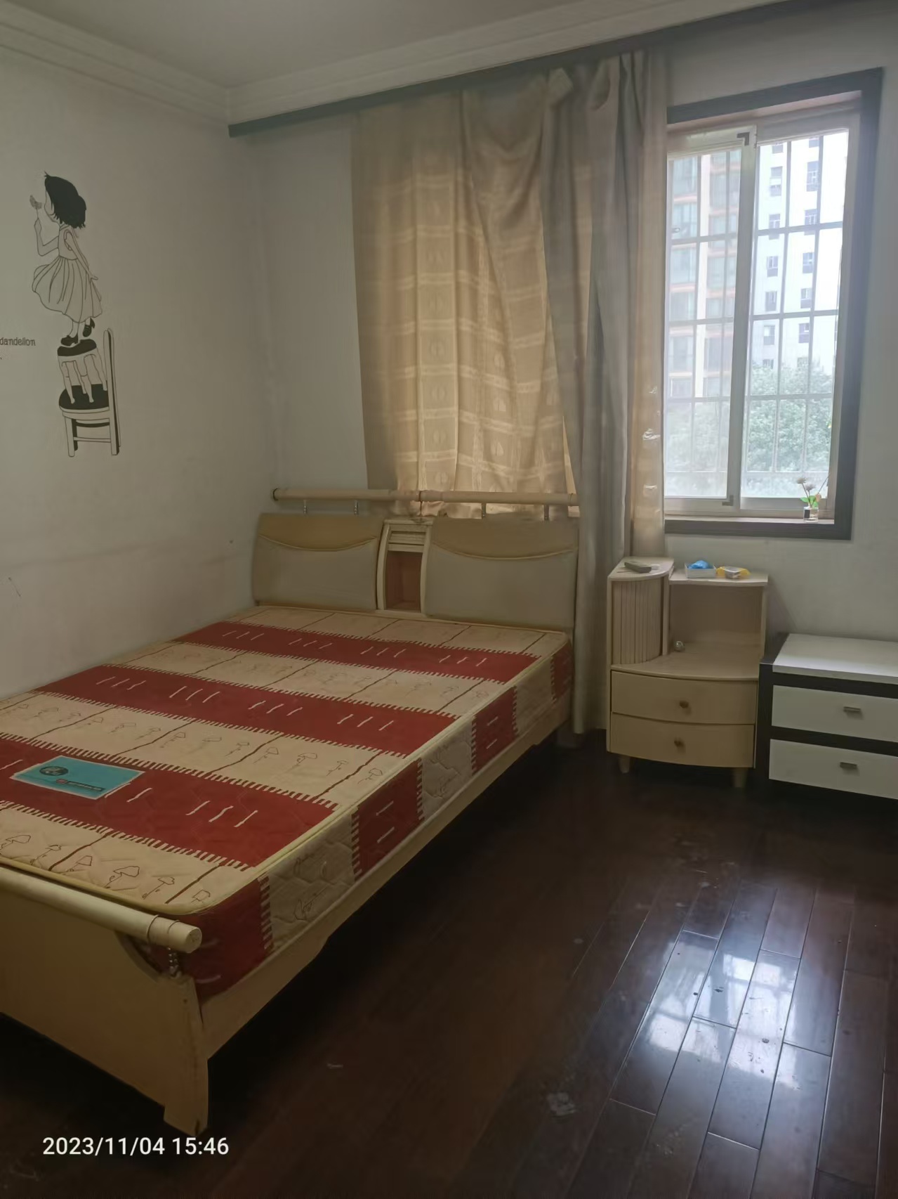 湘卫花苑  3室2厅2卫   2200.00元/月室内图