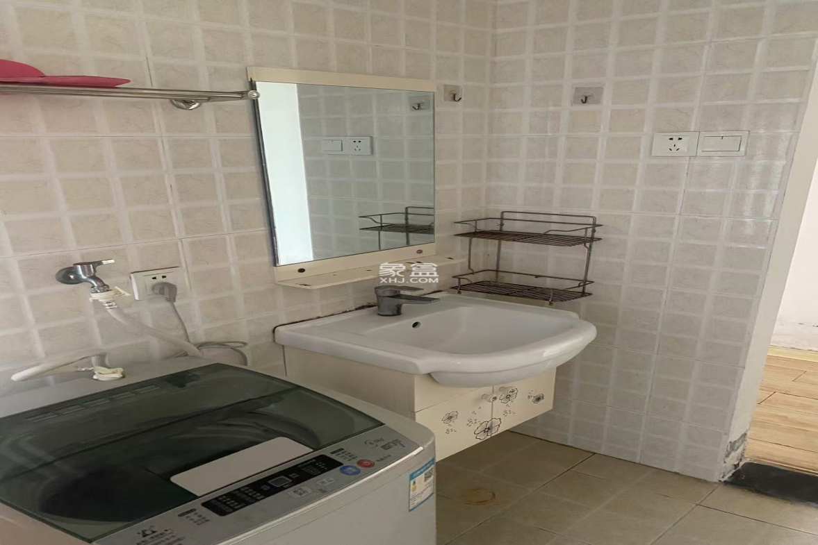 江河双水湾 3室2厅1卫 2500.0元/月 江河双水湾 3室2厅1卫 2500.0元/月室内图