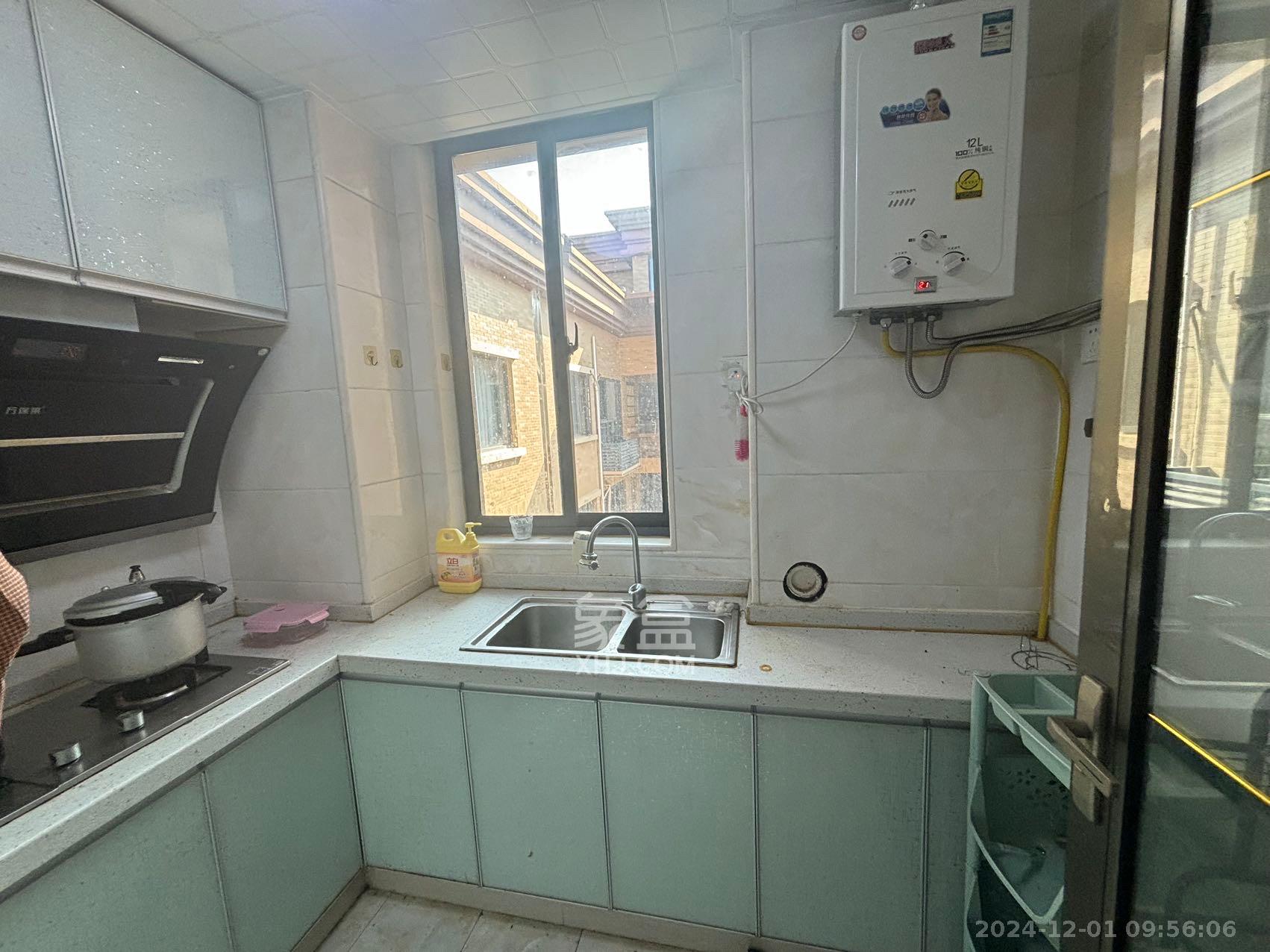 中南红领邦(红星嘉和苑) 3室2厅2卫 2500.0元/月 中南红领邦(红星嘉和苑) 3室2厅2卫 2500.0元/月室内图