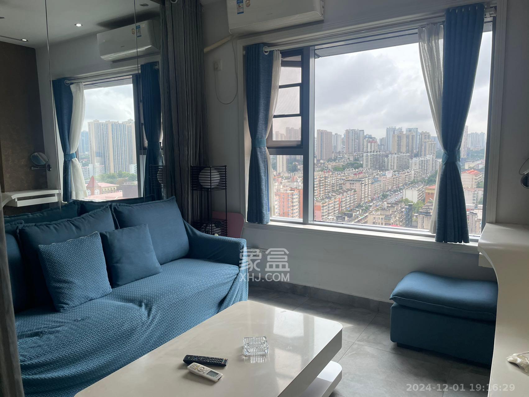 东怡外国(南湖一号) 1室1厅1卫 2300.0元/月 东怡外国(南湖一号) 1室1厅1卫 2300.0元/月室内图