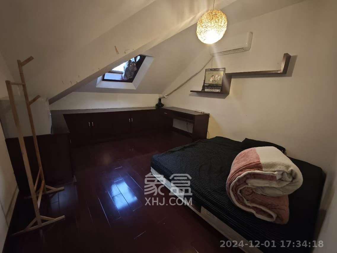 中城丽景香山园 4室2厅2卫 3500.0元/月 中城丽景香山园 4室2厅2卫 3500.0元/月室内图