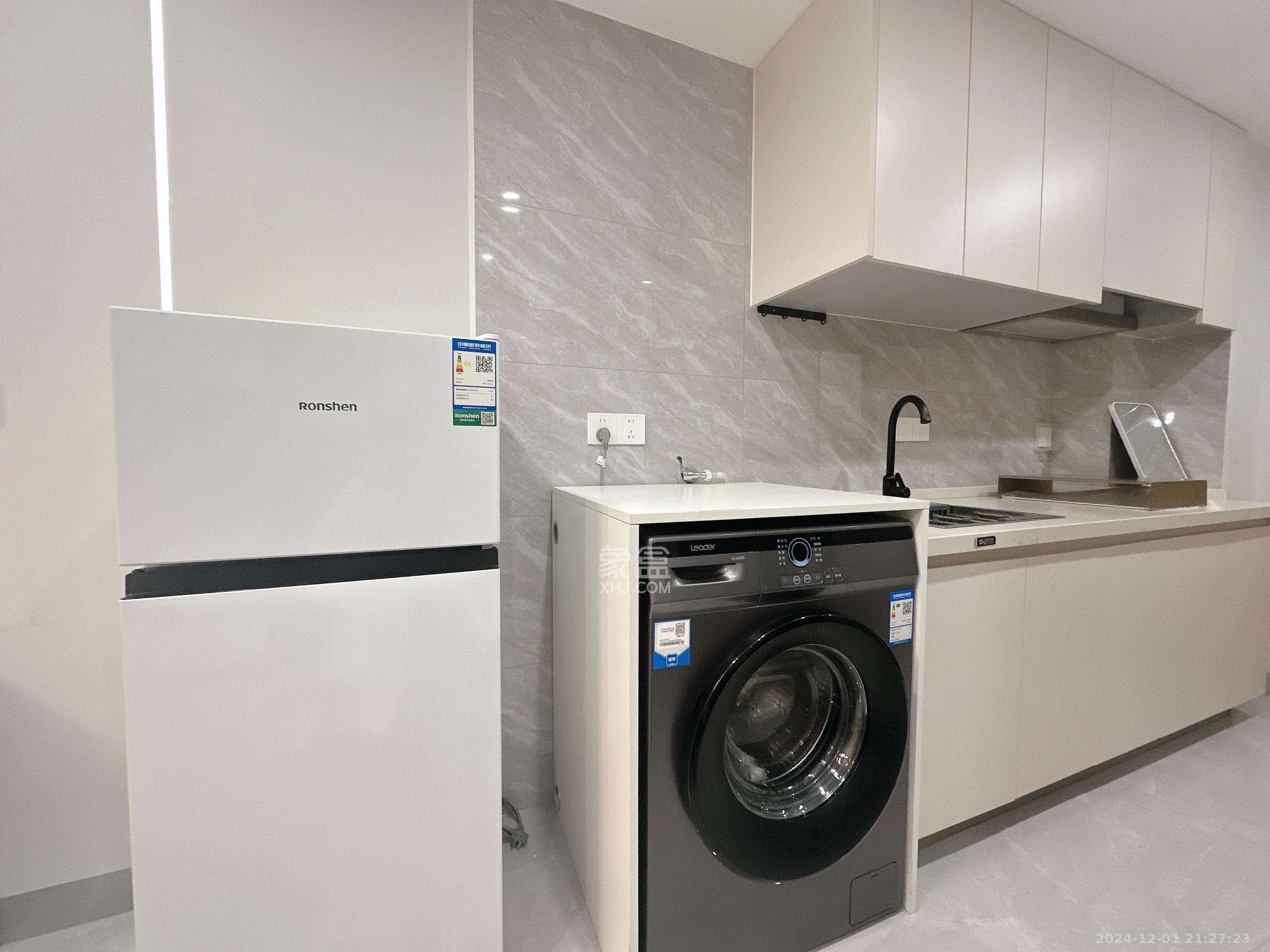 珠江花城好世界  1室1厅1卫    2200.0元/月 珠江花城好世界  1室1厅1卫    2200.0元/月室内图