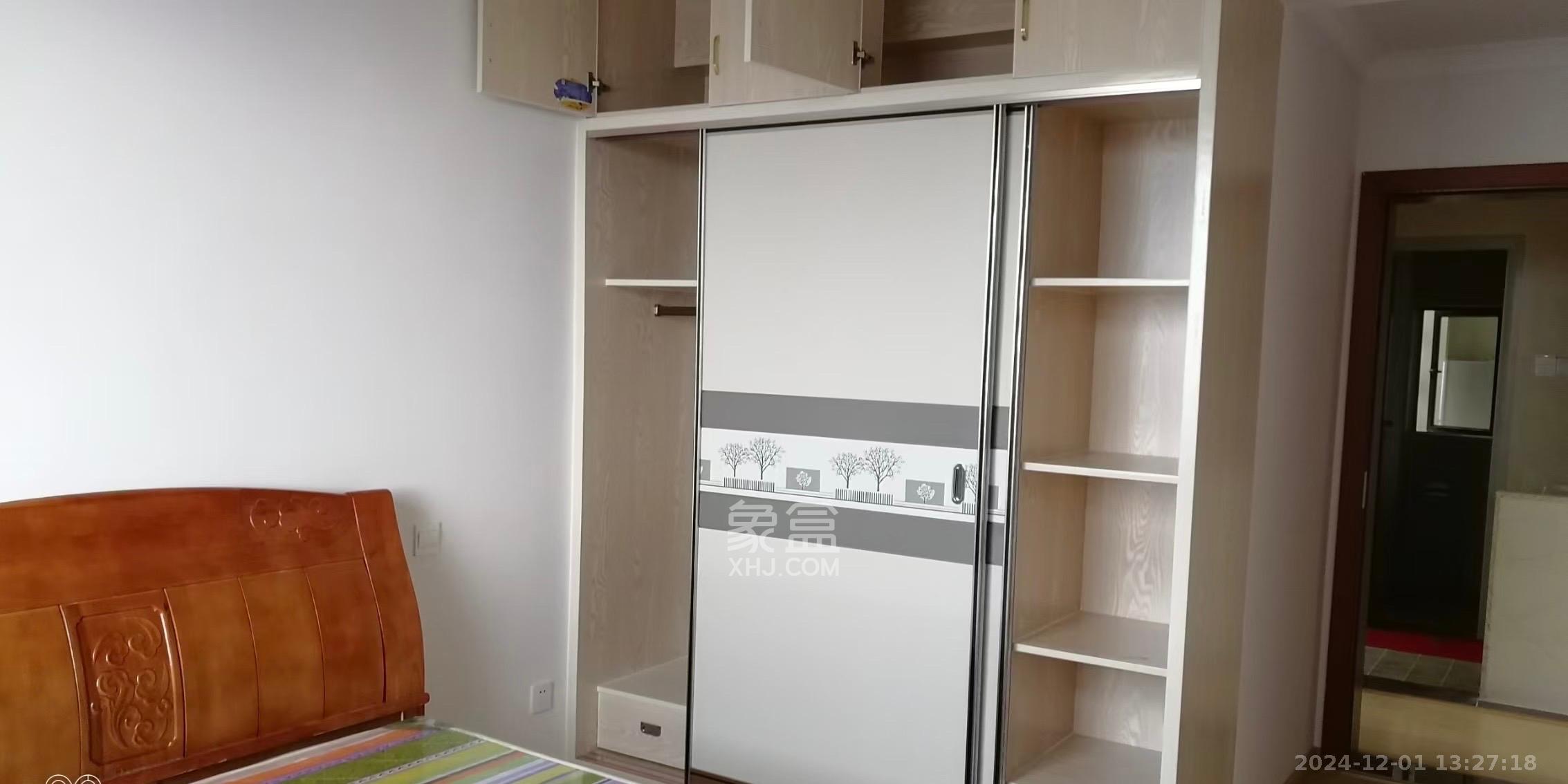 高升时代广场(冠铭商务中心) 3室2厅1卫 2300.0元/月 高升时代广场(冠铭商务中心) 3室2厅1卫 2300.0元/月室内图