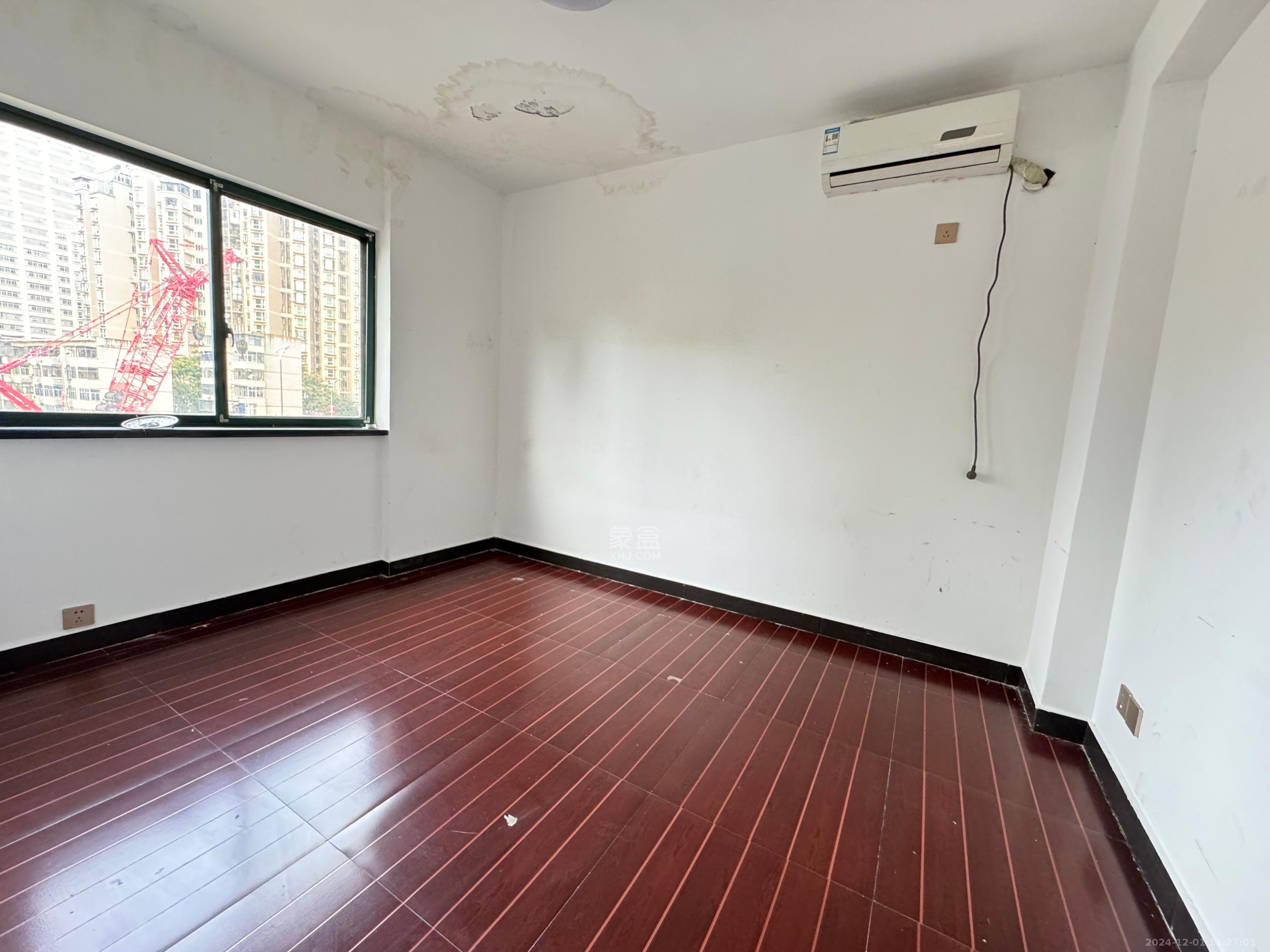 中国铝业单位宿舍 3室1厅1卫 3000.0元/月 中国铝业单位宿舍 3室1厅1卫 3000.0元/月室内图