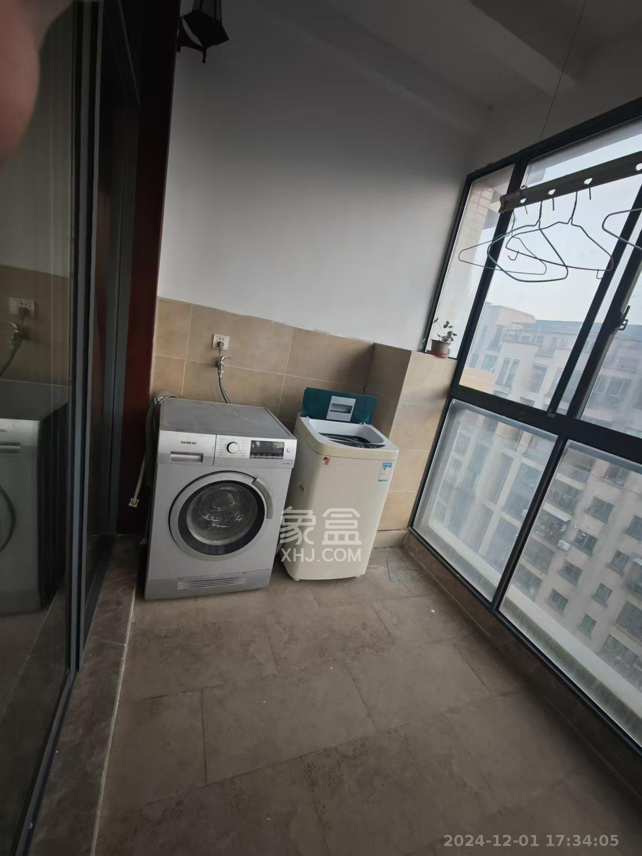 中城丽景香山园 4室2厅2卫 3500.0元/月 中城丽景香山园 4室2厅2卫 3500.0元/月室内图