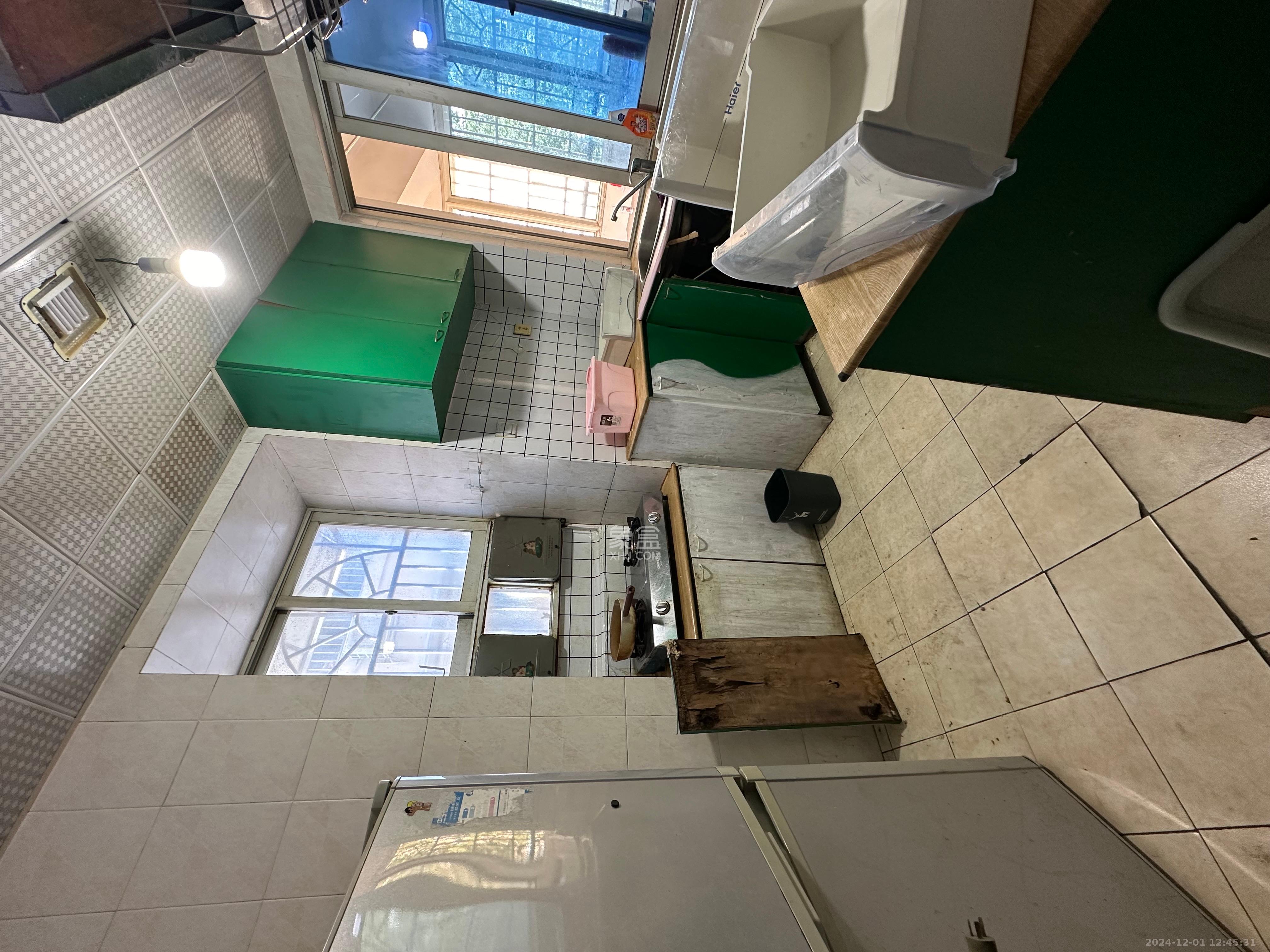 四方小区 3室2厅1卫 1600.0元/月 四方小区 3室2厅1卫 1600.0元/月室内图