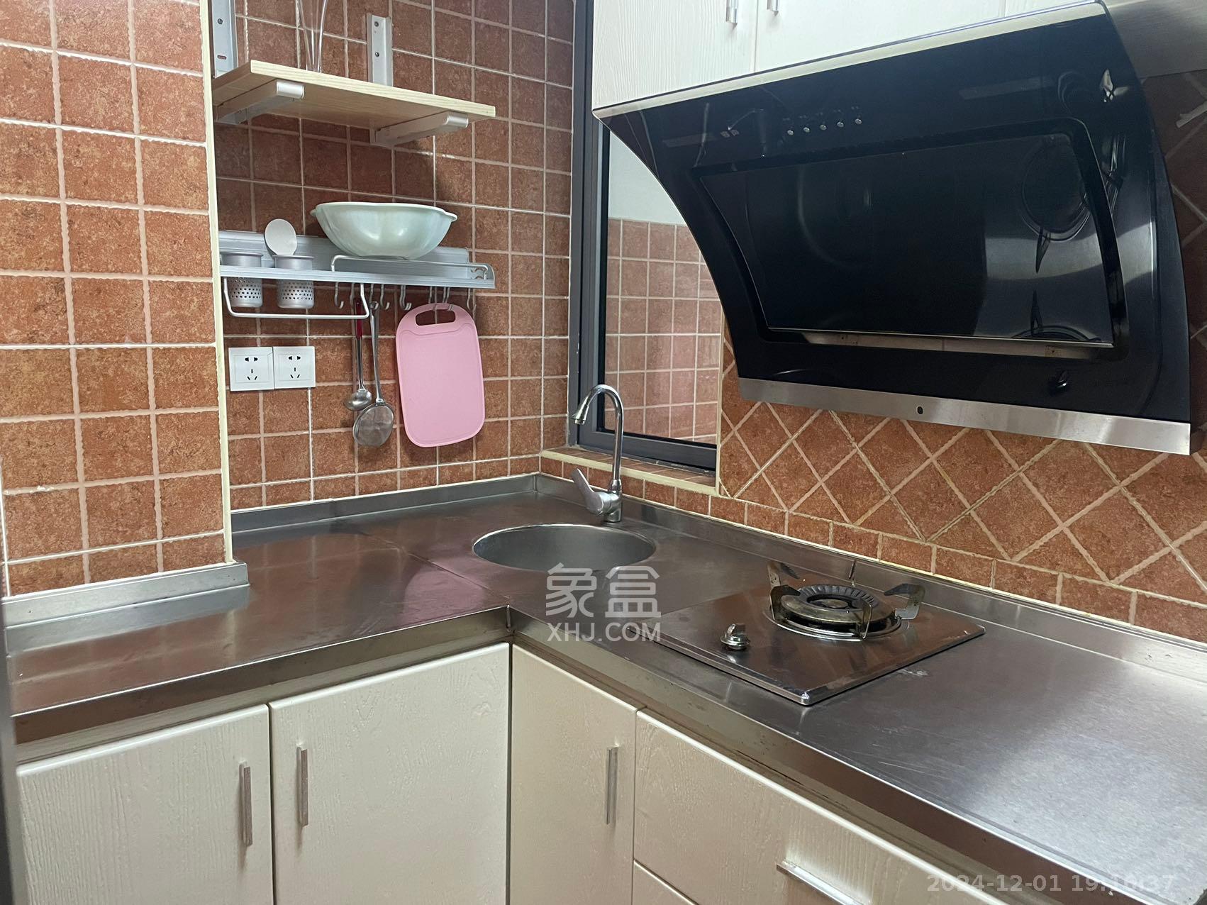 东怡外国(南湖一号) 1室1厅1卫 2300.0元/月 东怡外国(南湖一号) 1室1厅1卫 2300.0元/月室内图