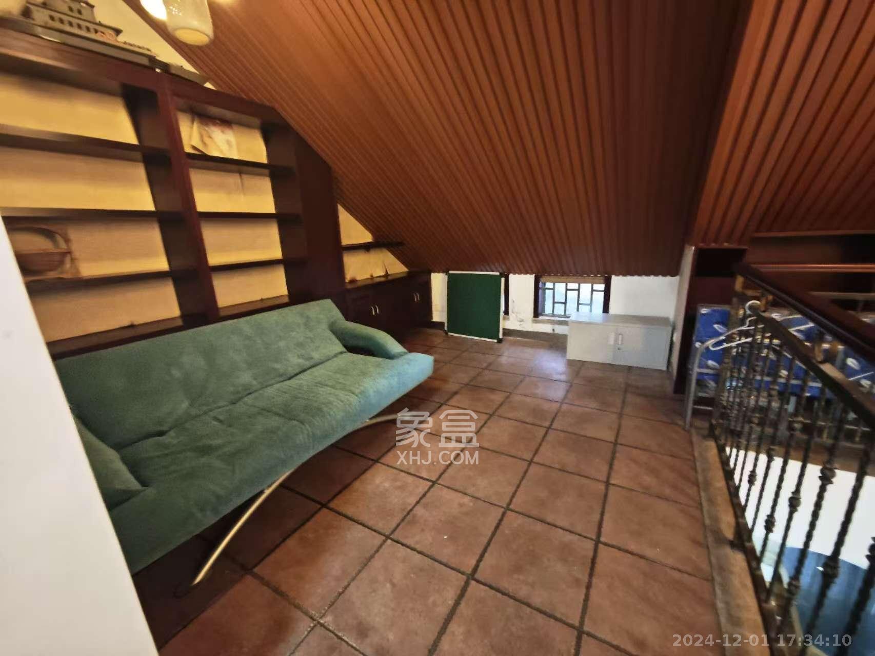 中城丽景香山园 4室2厅2卫 3500.0元/月 中城丽景香山园 4室2厅2卫 3500.0元/月室内图