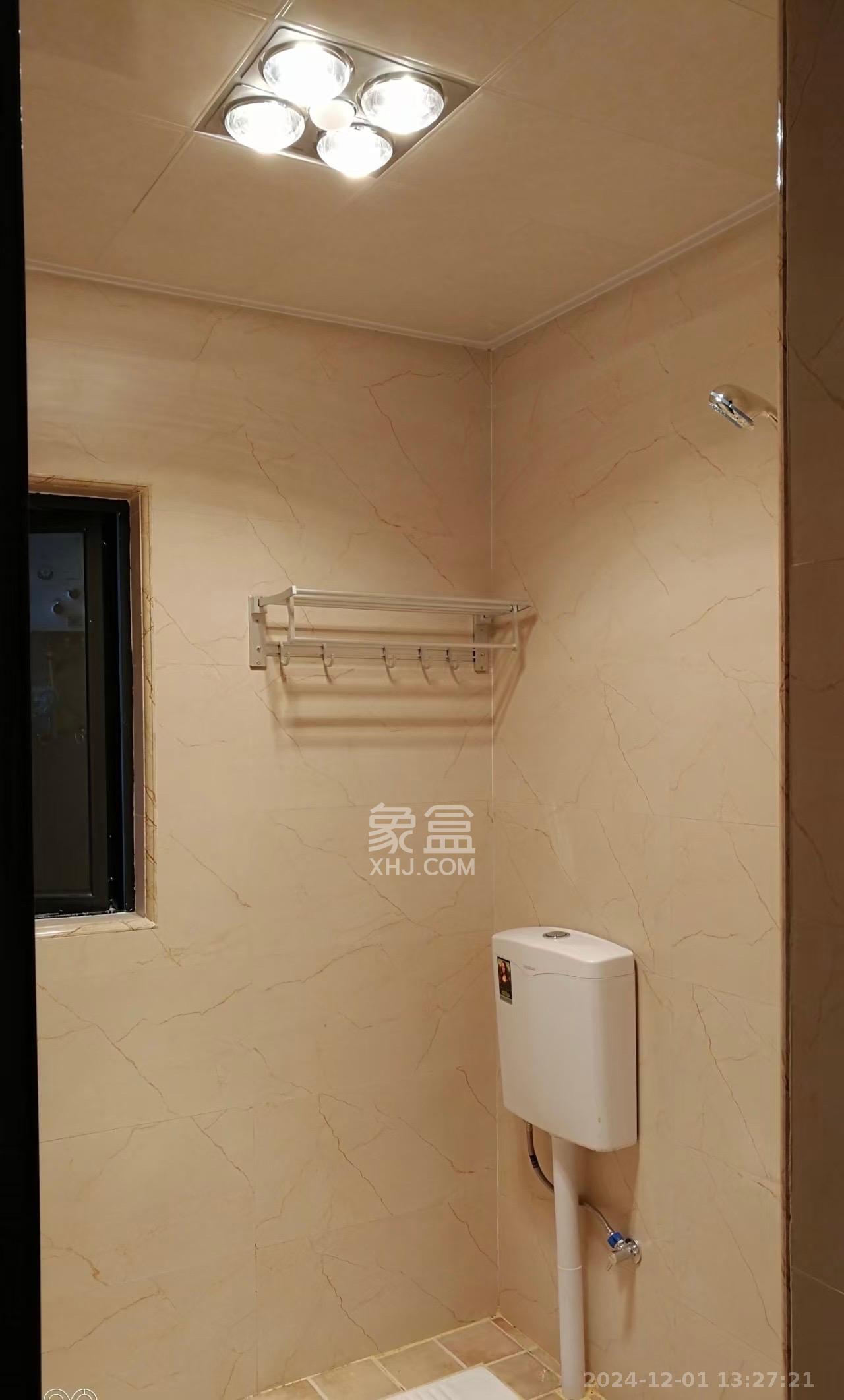 高升时代广场(冠铭商务中心) 3室2厅1卫 2300.0元/月 高升时代广场(冠铭商务中心) 3室2厅1卫 2300.0元/月室内图