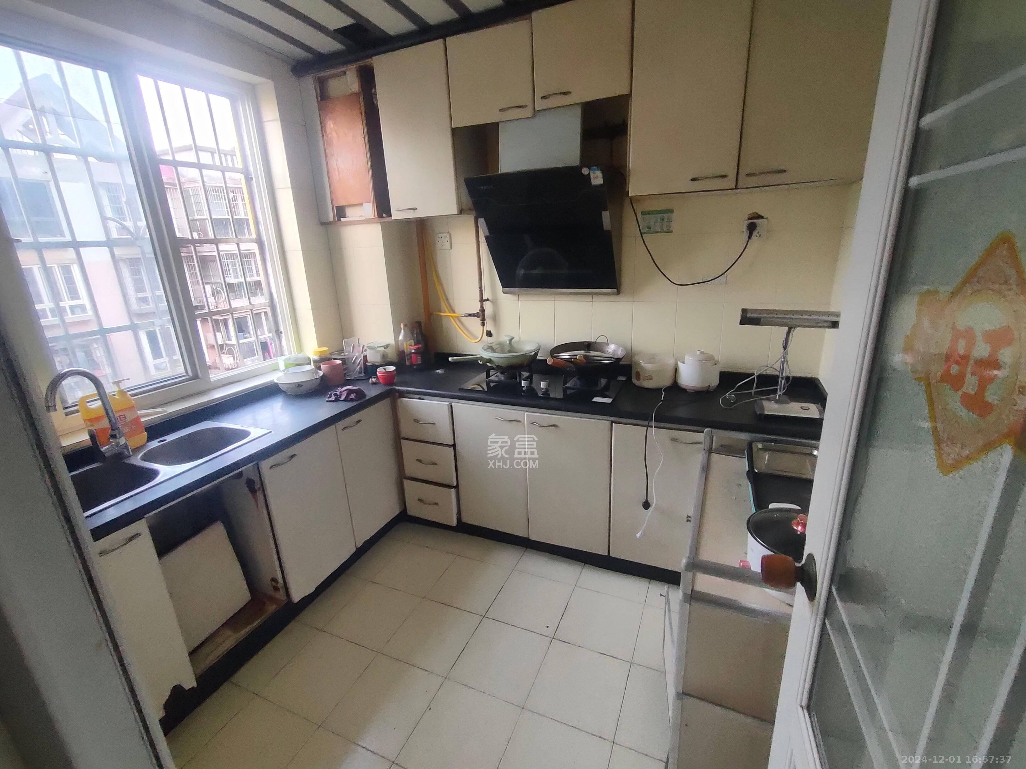 融城花苑  2室2厅1卫    1400.0元/月 融城花苑  2室2厅1卫    1400.0元/月室内图