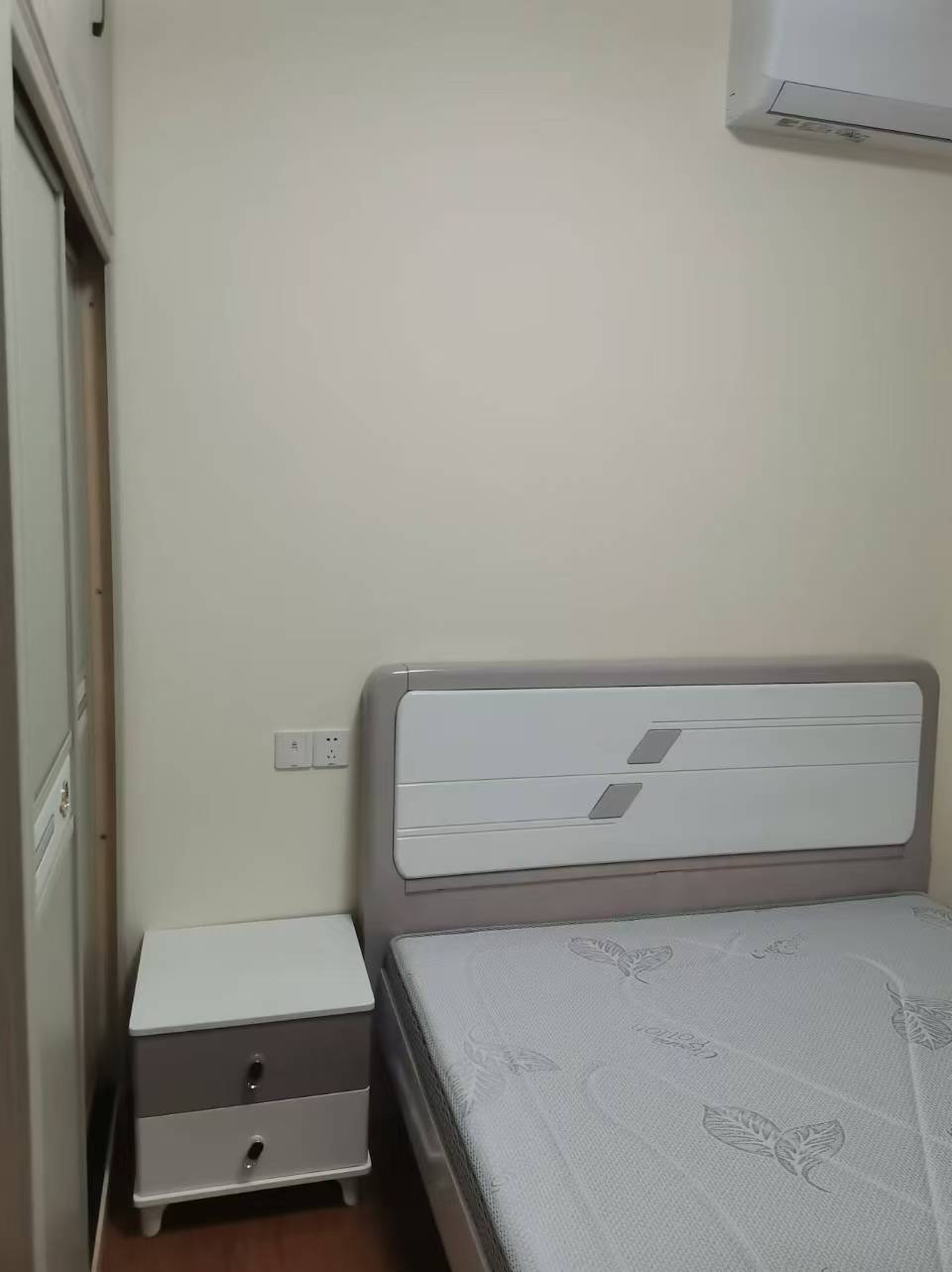 碧桂园豪园-二期 3室2厅1卫 2000.0元/月 碧桂园豪园-二期 3室2厅1卫 2000.0元/月室内图