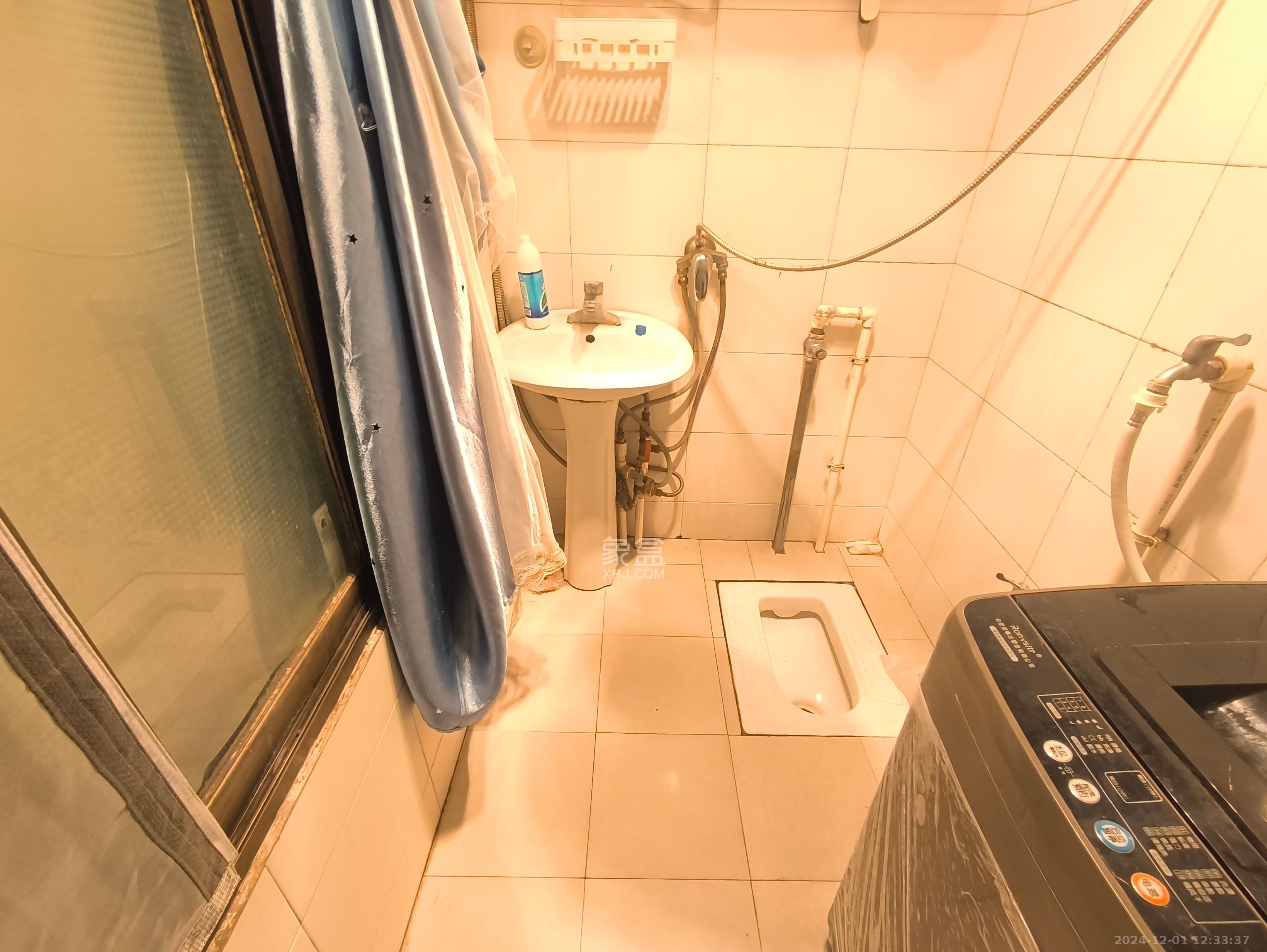 南沙井散盘 1室0厅1卫 1000.0元/月 南沙井散盘 1室0厅1卫 1000.0元/月室内图