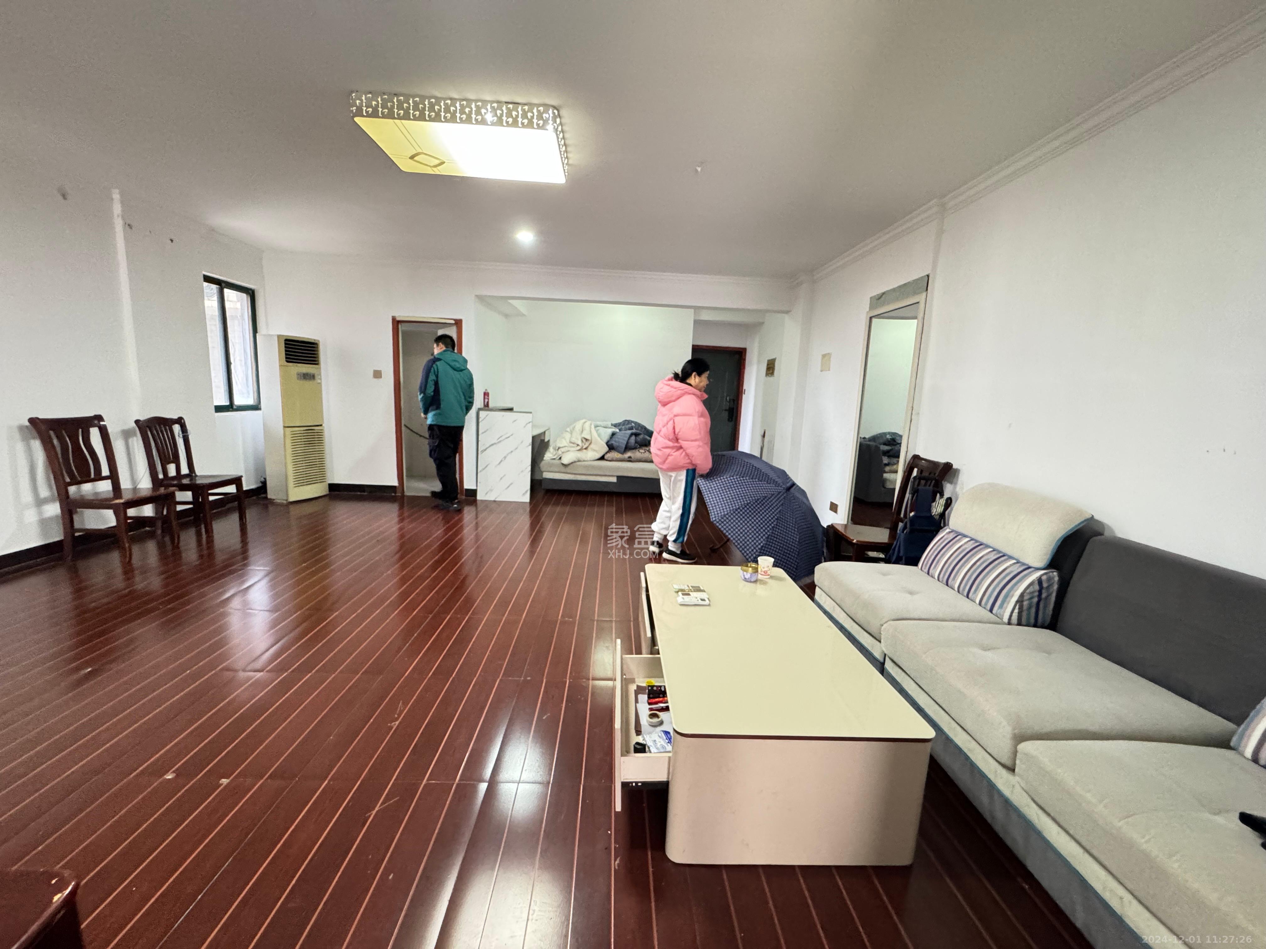 中国铝业单位宿舍 3室1厅1卫 3000.0元/月 中国铝业单位宿舍 3室1厅1卫 3000.0元/月室内图