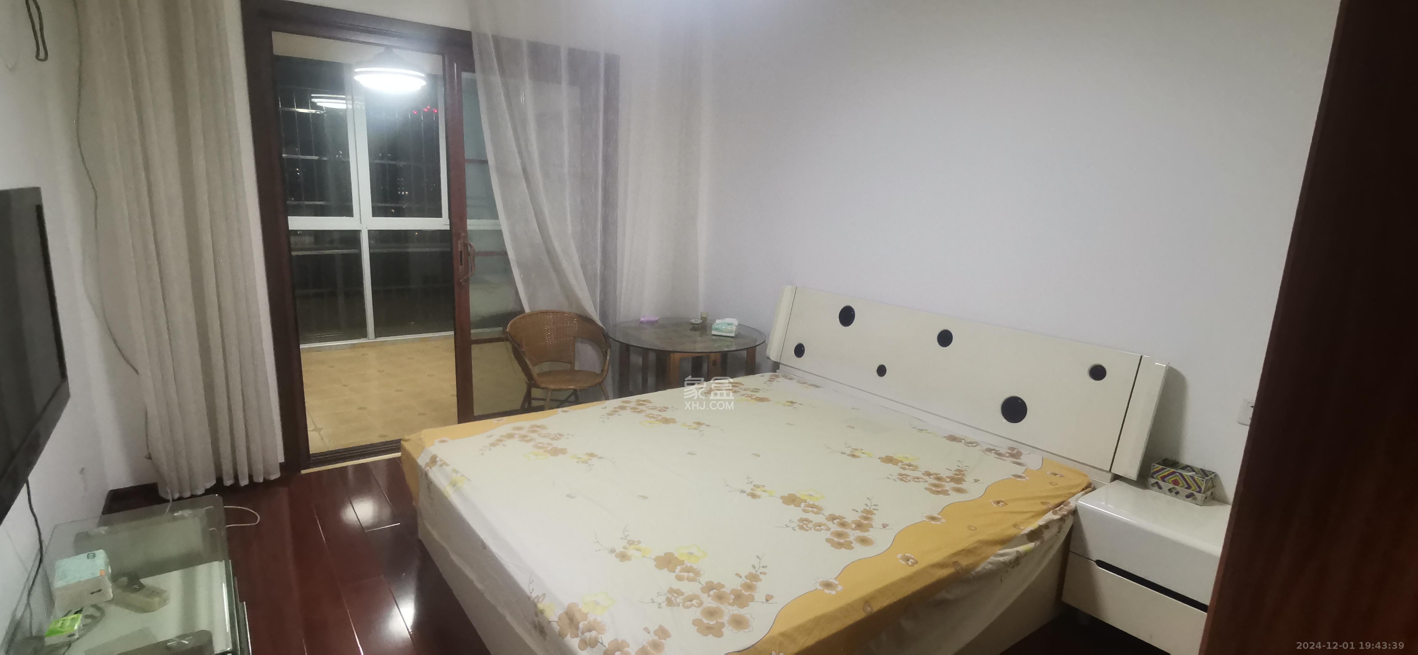 科大佳园北苑  3室2厅2卫   3500.00元/月室内图