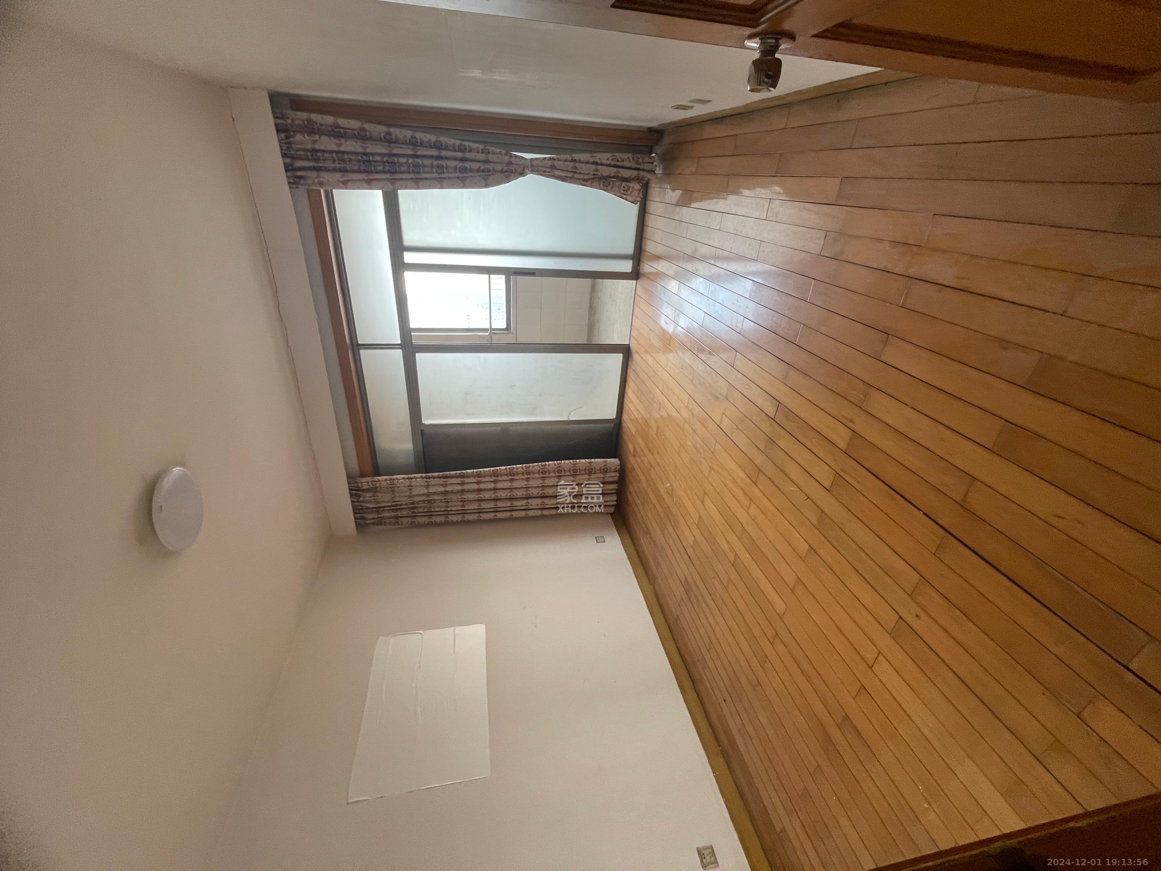铁银大厦  3室1厅1卫   2600.00元/月室内图