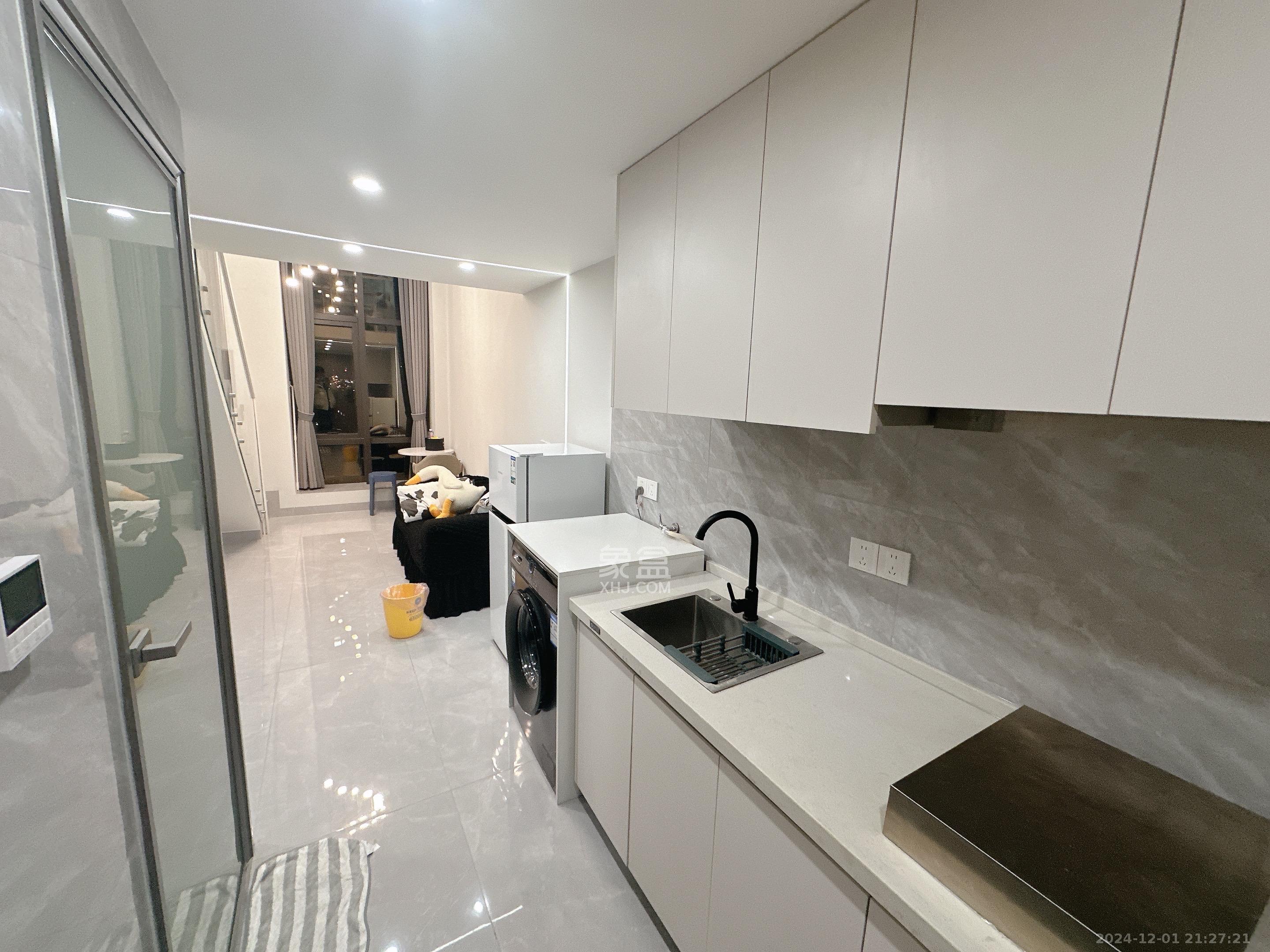 珠江花城好世界  1室1厅1卫    2200.0元/月 珠江花城好世界  1室1厅1卫    2200.0元/月室内图