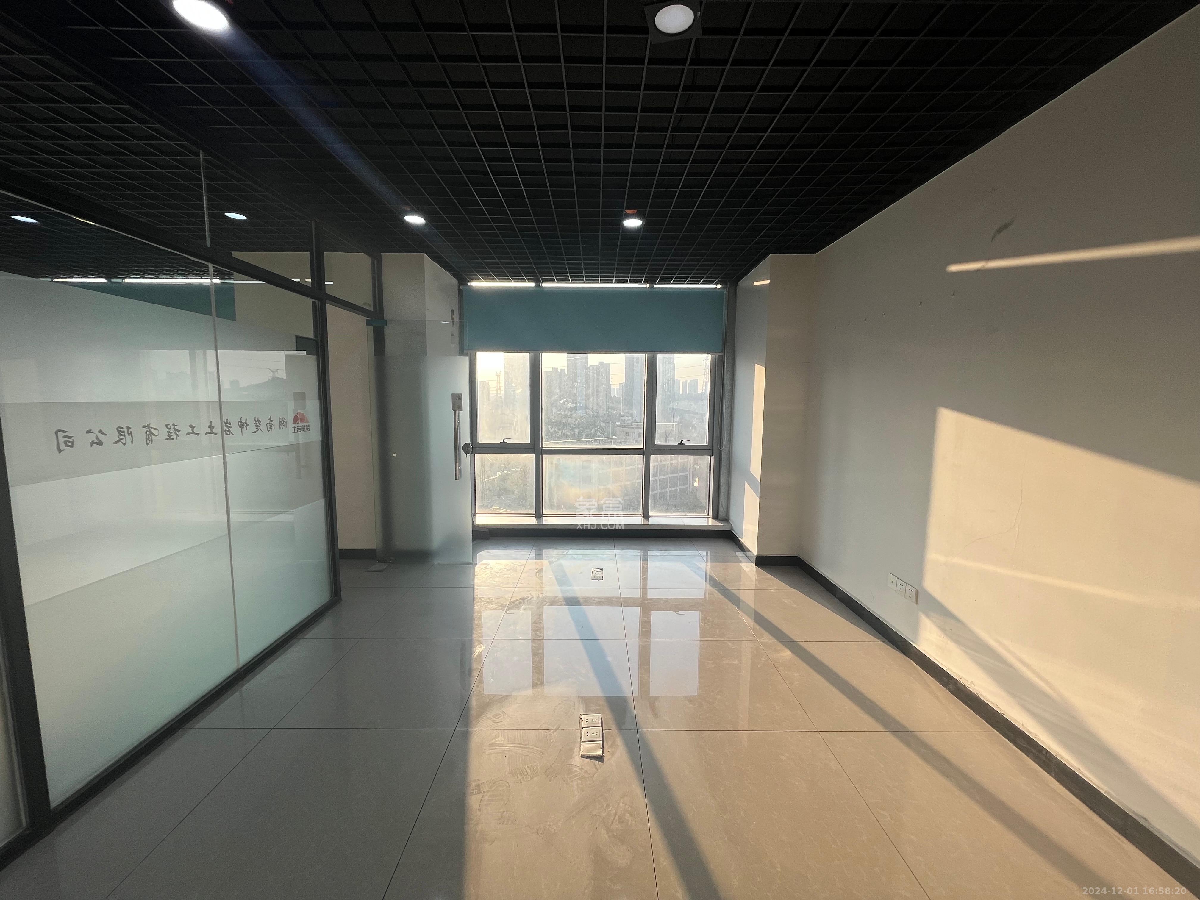 奥克斯缔壹城  0室0厅1卫   4000.00元/月室内图
