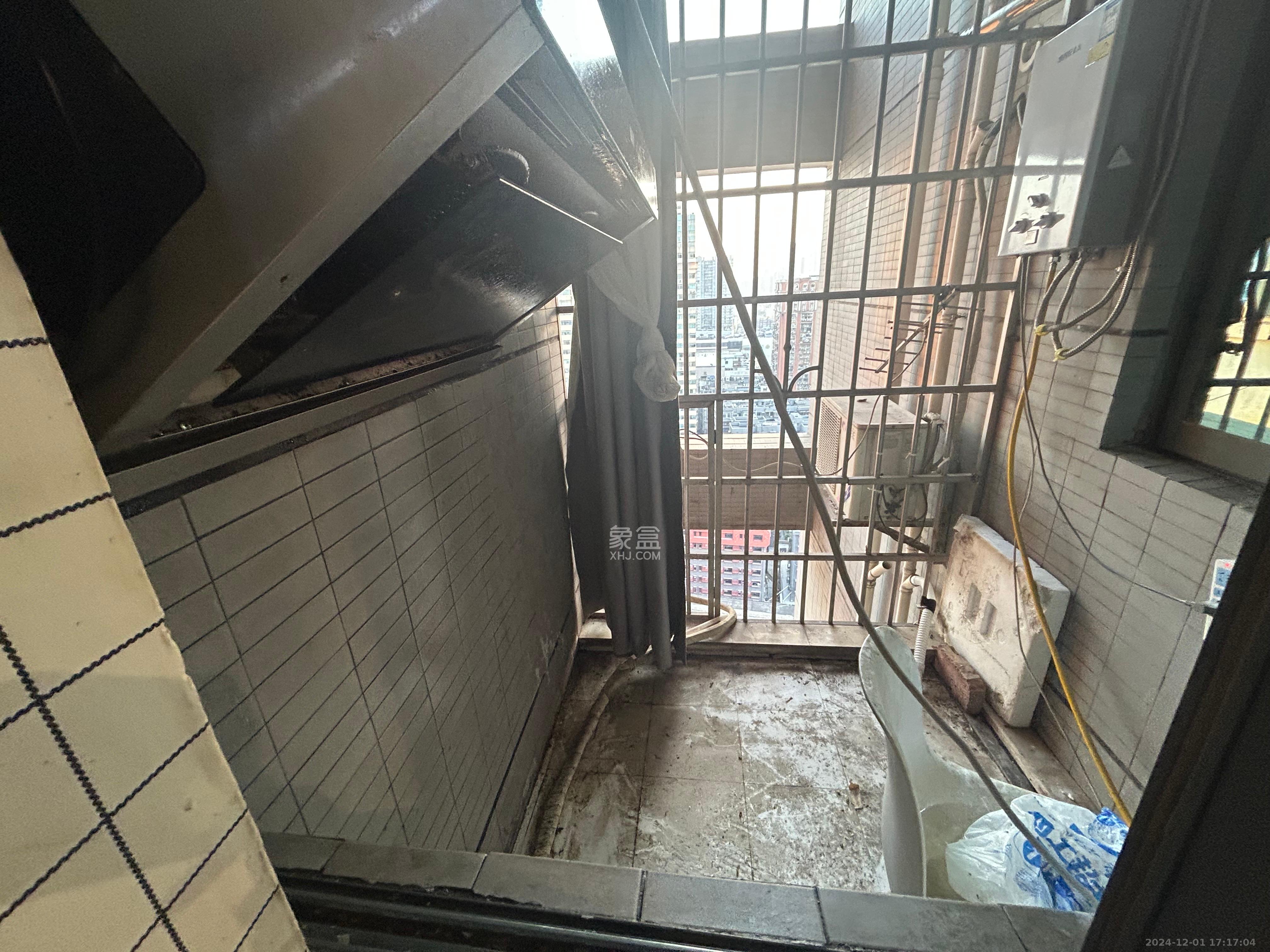 嘉顿新天地 1室1厅1卫 2300.0元/月 嘉顿新天地 1室1厅1卫 2300.0元/月室内图