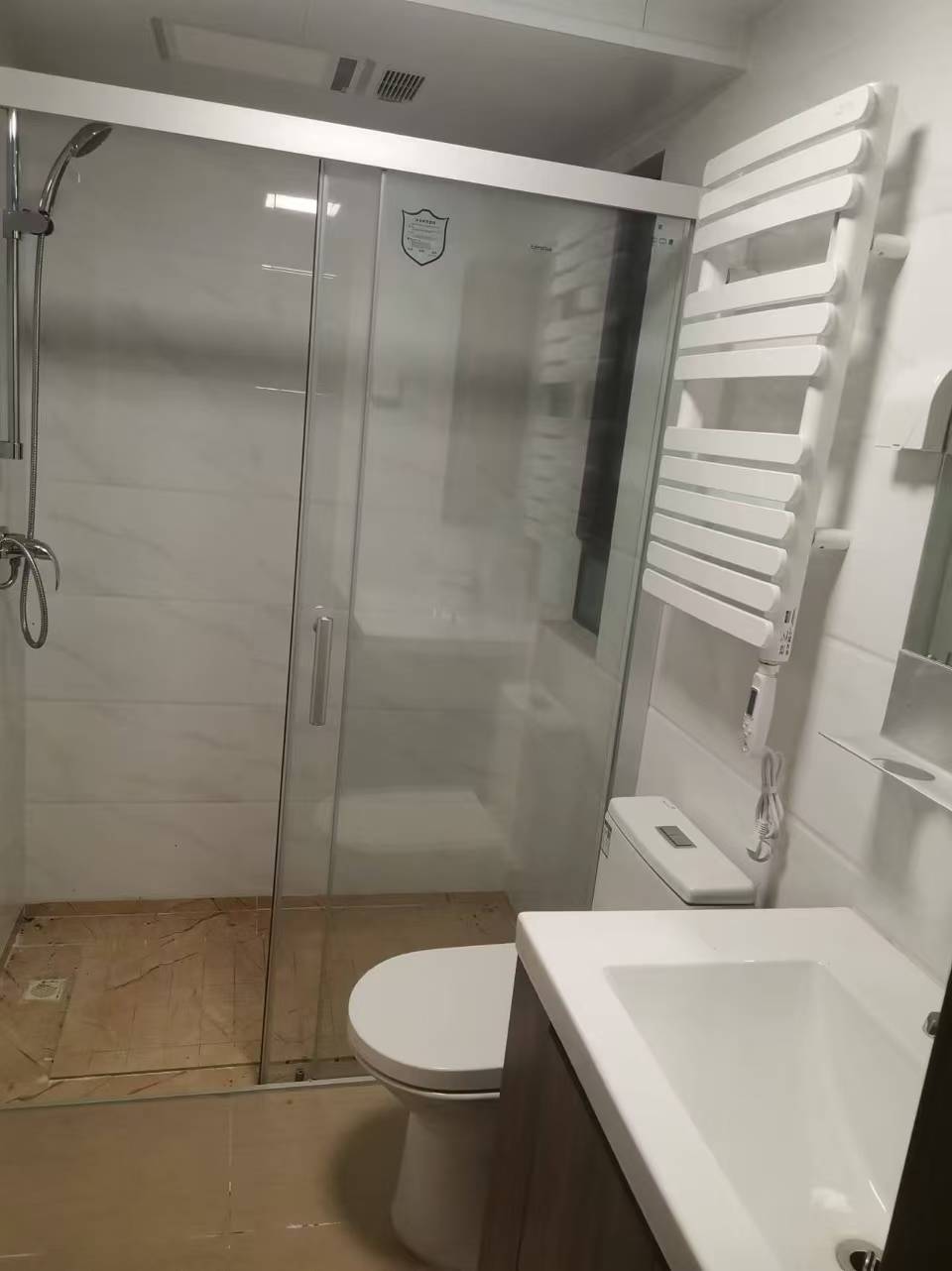 碧桂园豪园-二期 3室2厅1卫 2000.0元/月 碧桂园豪园-二期 3室2厅1卫 2000.0元/月室内图