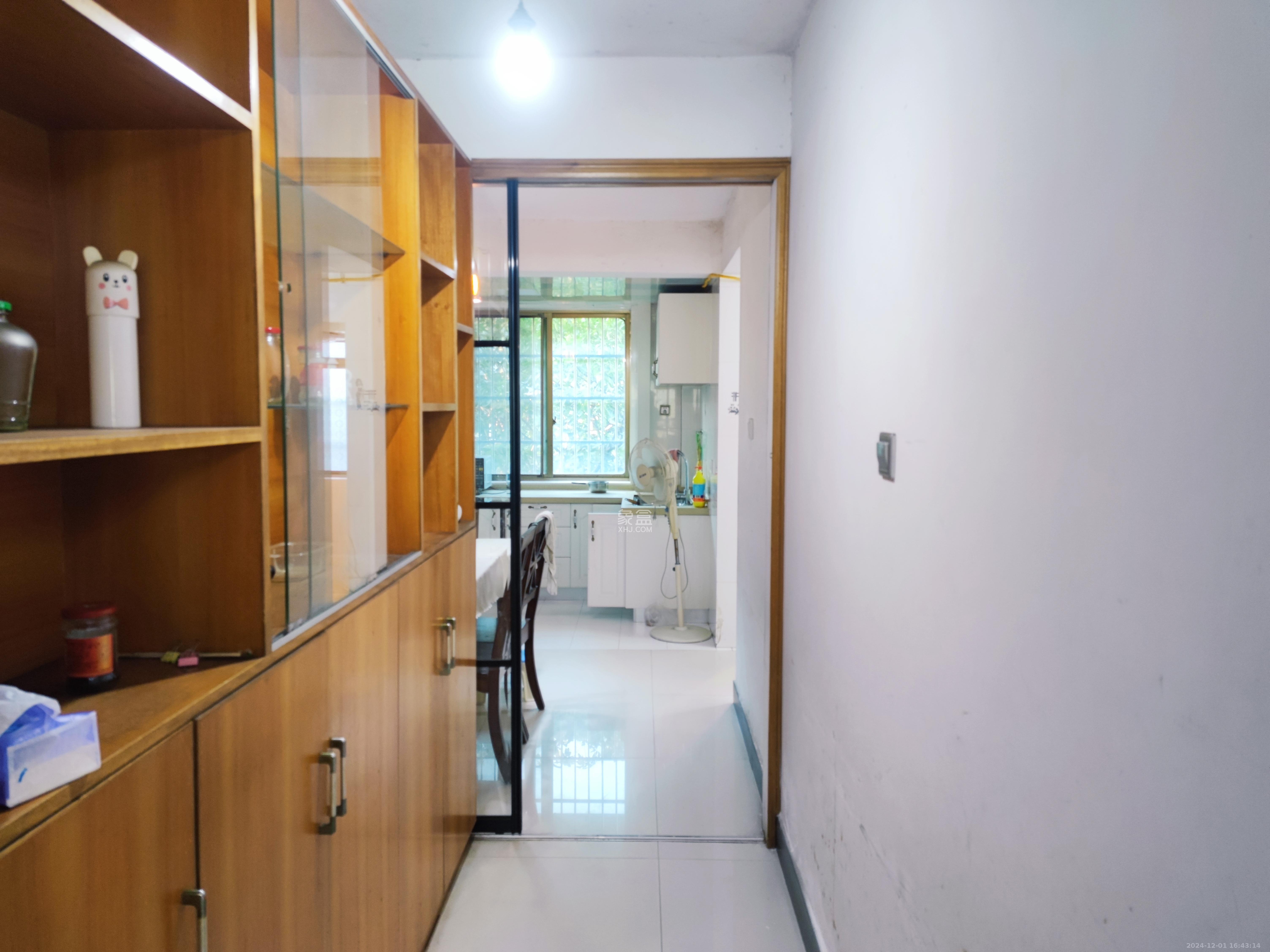 景香苑 3室2厅2卫 2200.0元/月 景香苑 3室2厅2卫 2200.0元/月室内图