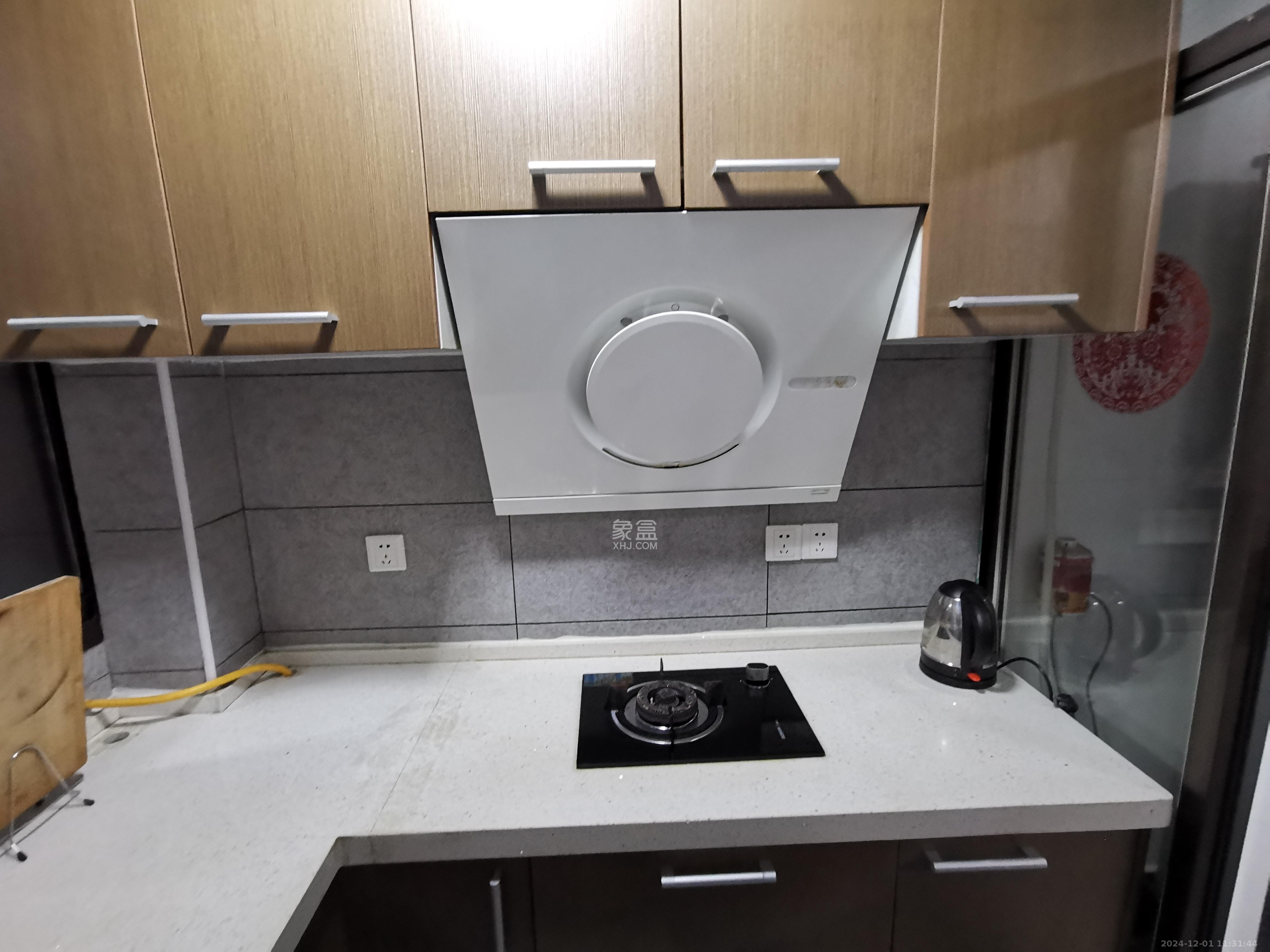 君悦紫园  1室1厅1卫    2200.0元/月 君悦紫园  1室1厅1卫    2200.0元/月室内图