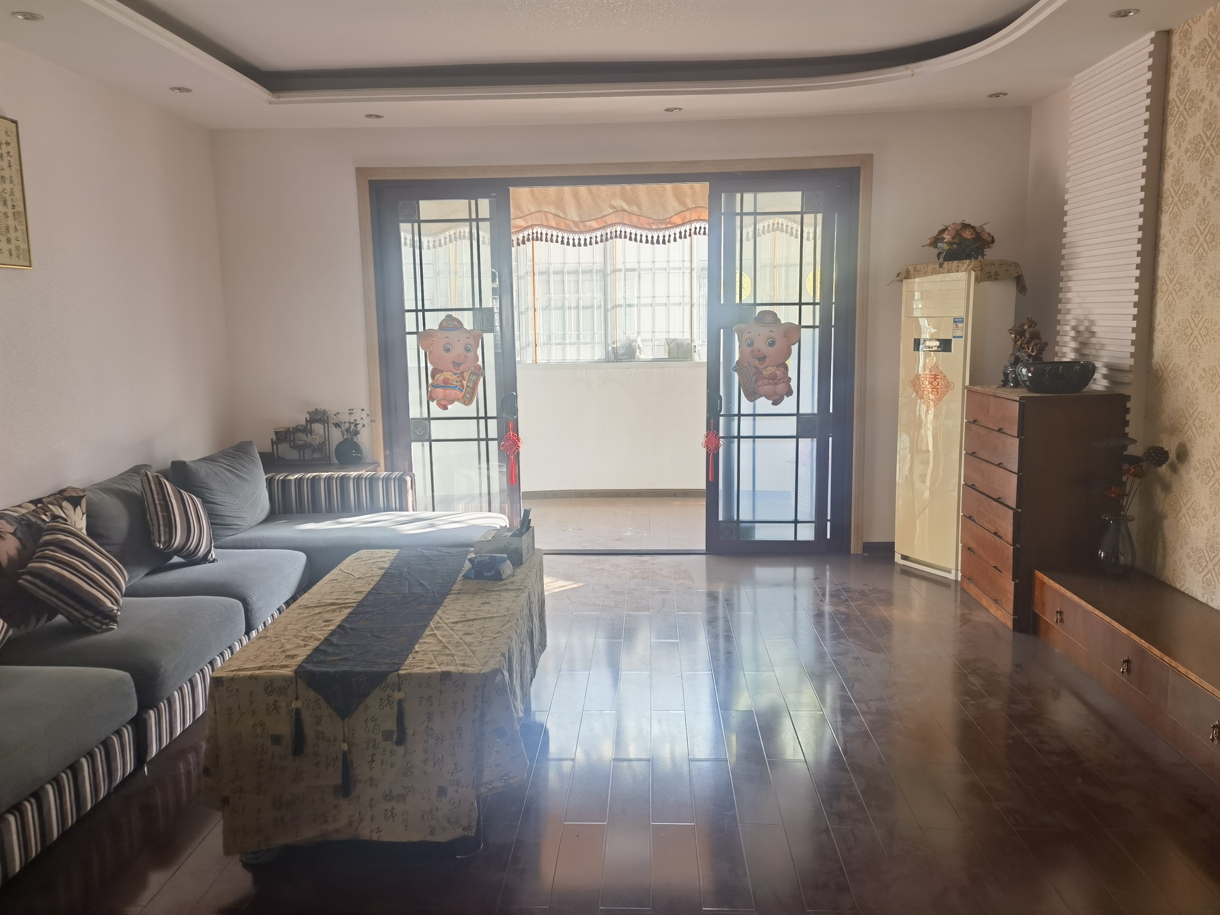 世纪花园  3室2厅2卫    54.8万 世纪花园  3室2厅2卫    54.8万客厅