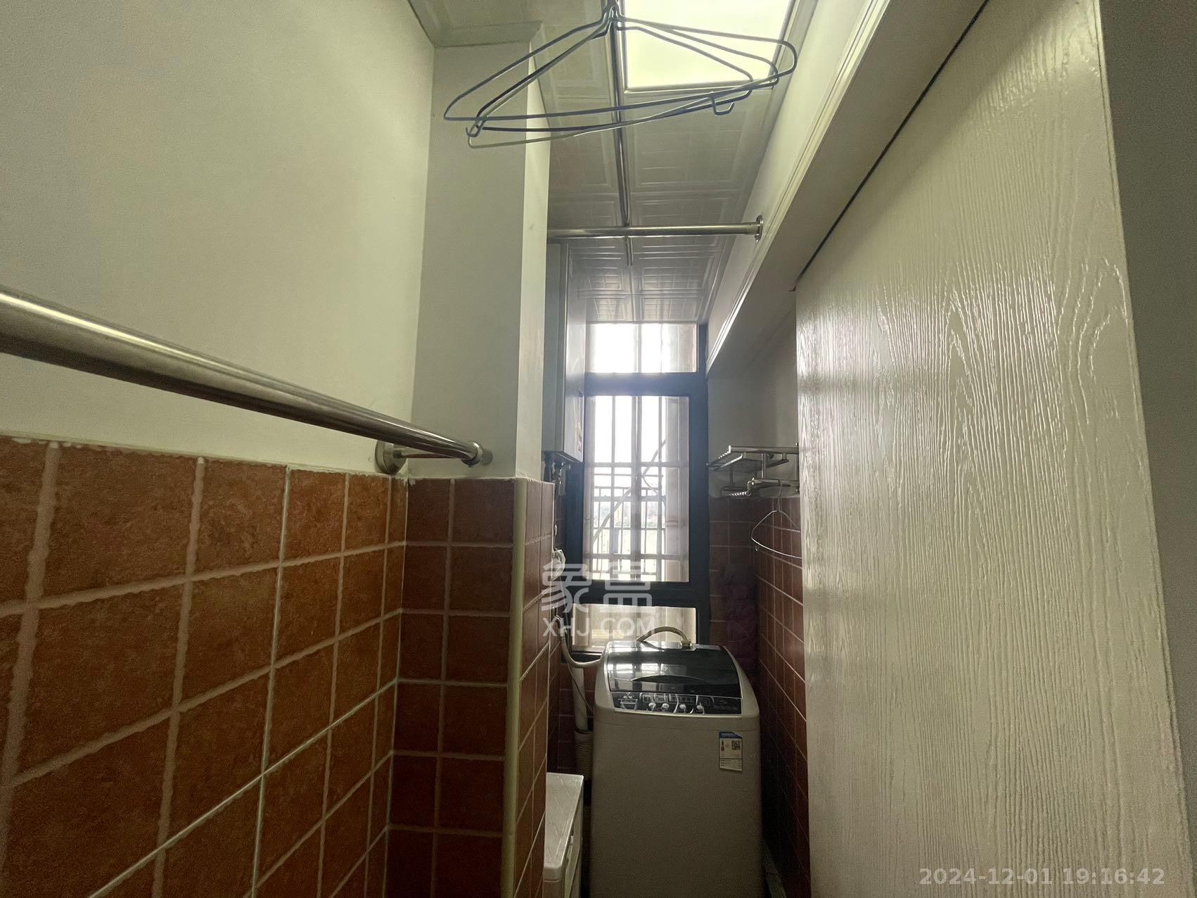 东怡外国(南湖一号) 1室1厅1卫 2300.0元/月 东怡外国(南湖一号) 1室1厅1卫 2300.0元/月室内图