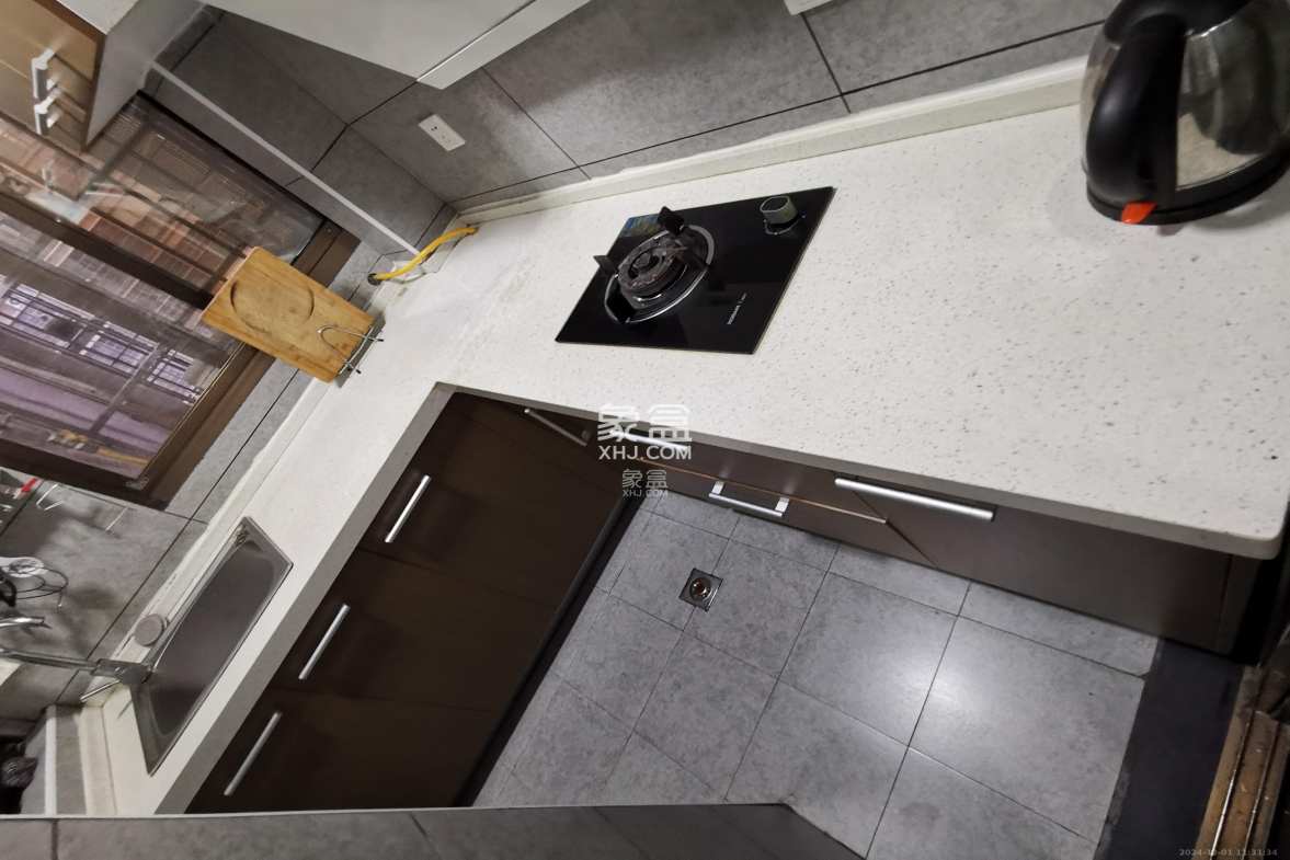 君悦紫园  1室1厅1卫    2200.0元/月 君悦紫园  1室1厅1卫    2200.0元/月室内图