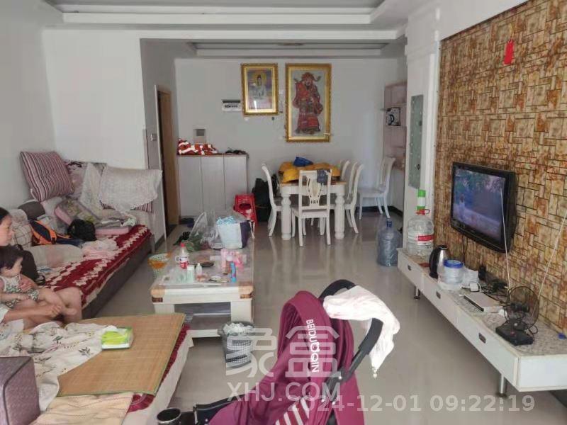 洋湖景园  3室2厅2卫    2900.0元/月室内图
