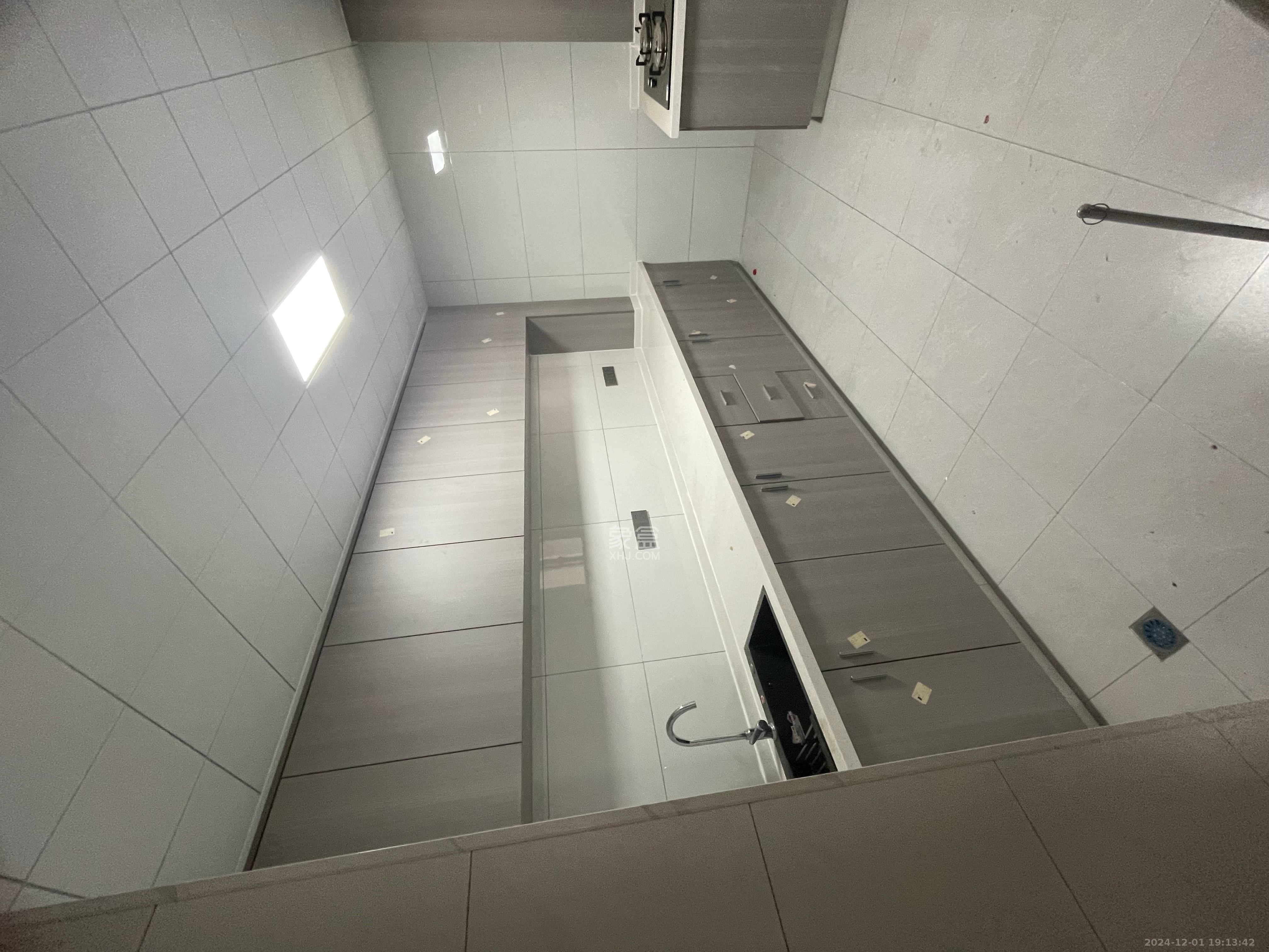 铁银大厦  3室1厅1卫   2600.00元/月室内图