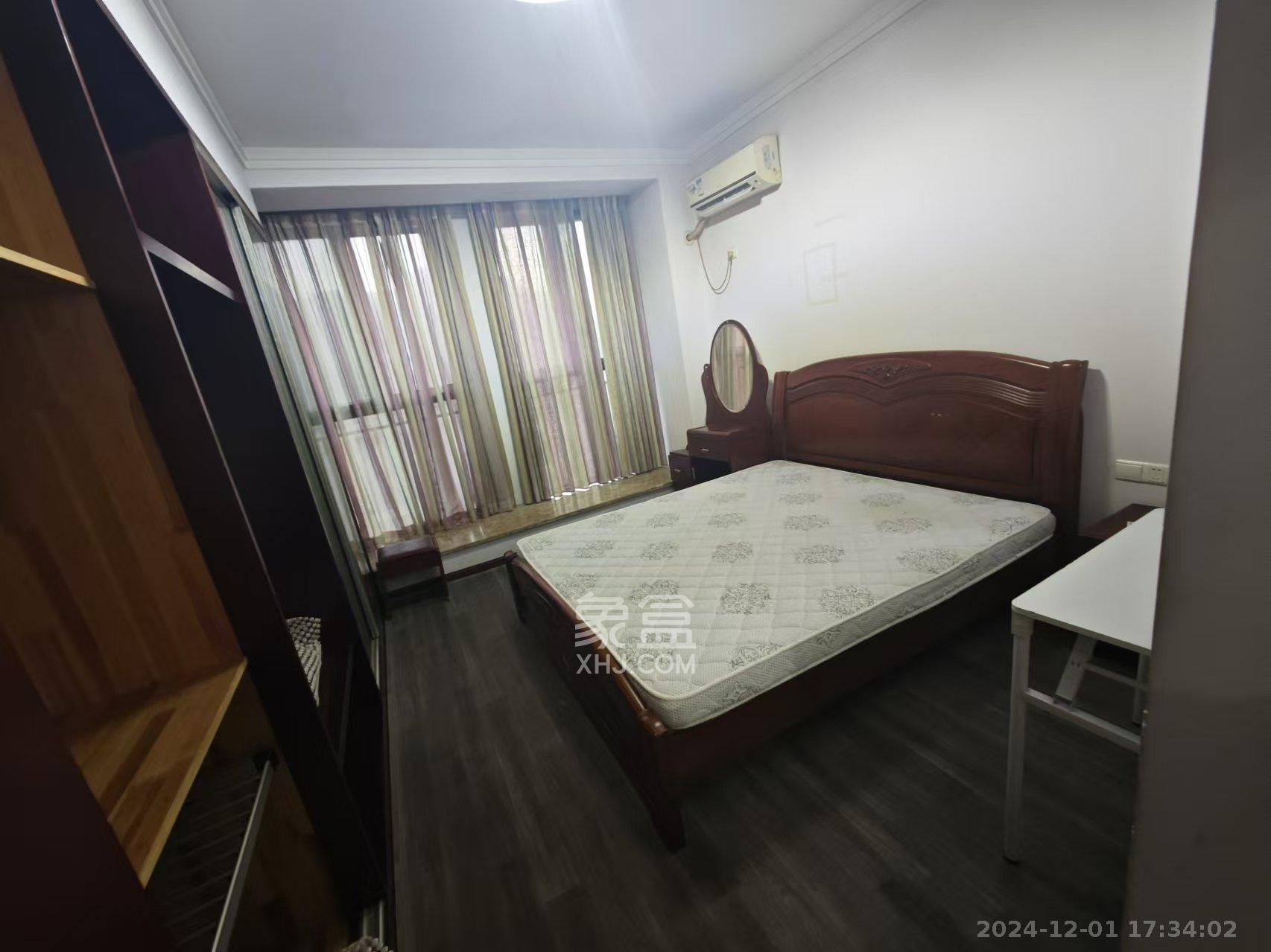 中城丽景香山园 4室2厅2卫 3500.0元/月 中城丽景香山园 4室2厅2卫 3500.0元/月室内图