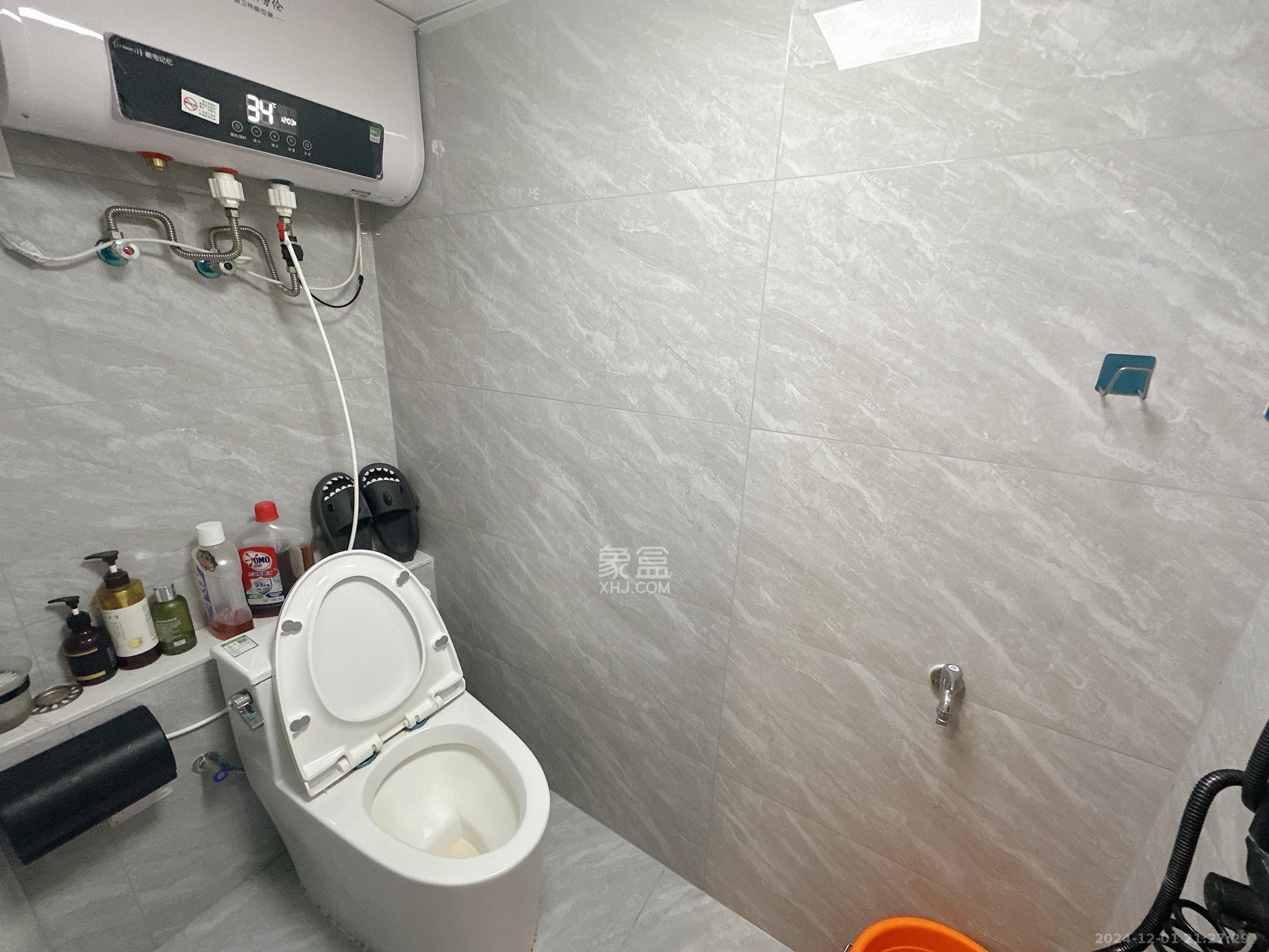 珠江花城好世界  1室1厅1卫    2200.0元/月 珠江花城好世界  1室1厅1卫    2200.0元/月室内图