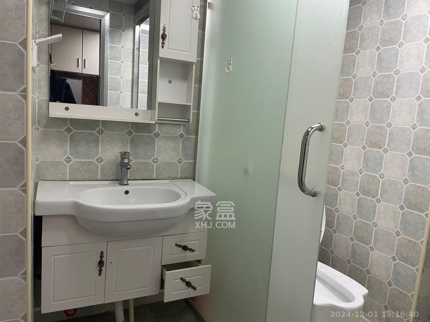 东怡外国(南湖一号) 1室1厅1卫 2300.0元/月 东怡外国(南湖一号) 1室1厅1卫 2300.0元/月室内图