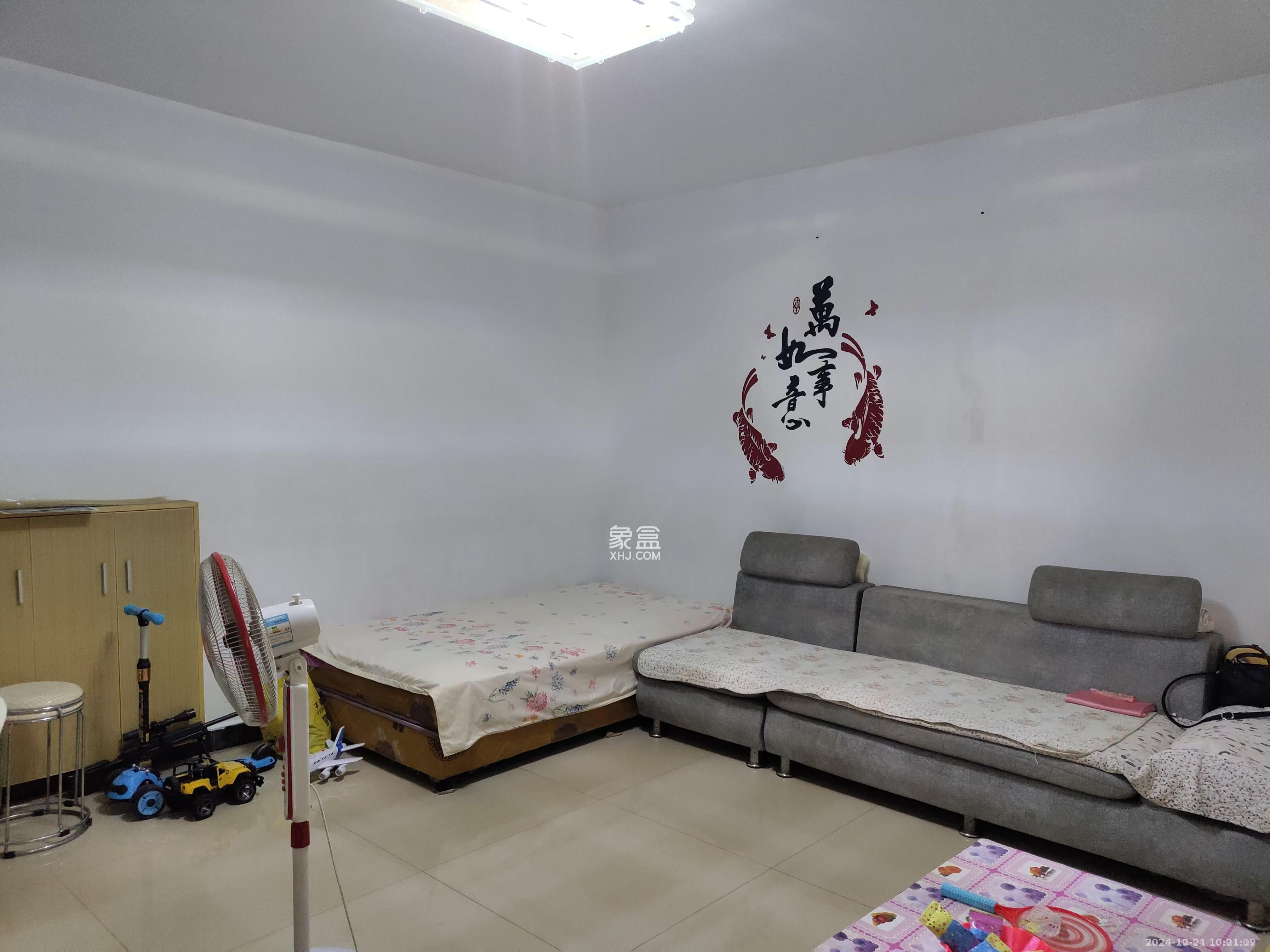 君悦紫园 1室1厅1卫 2400.0元/月 君悦紫园 1室1厅1卫 2400.0元/月室内图