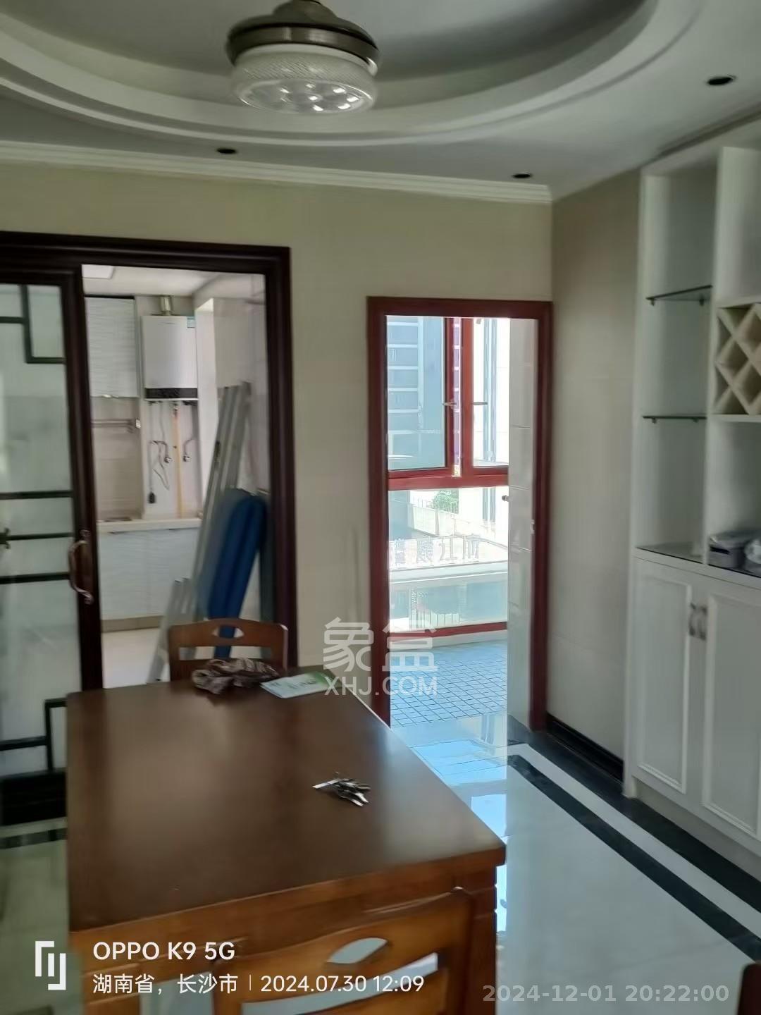 滨江一号(丰泰花园) 3室2厅2卫 3000.0元/月 滨江一号(丰泰花园) 3室2厅2卫 3000.0元/月室内图