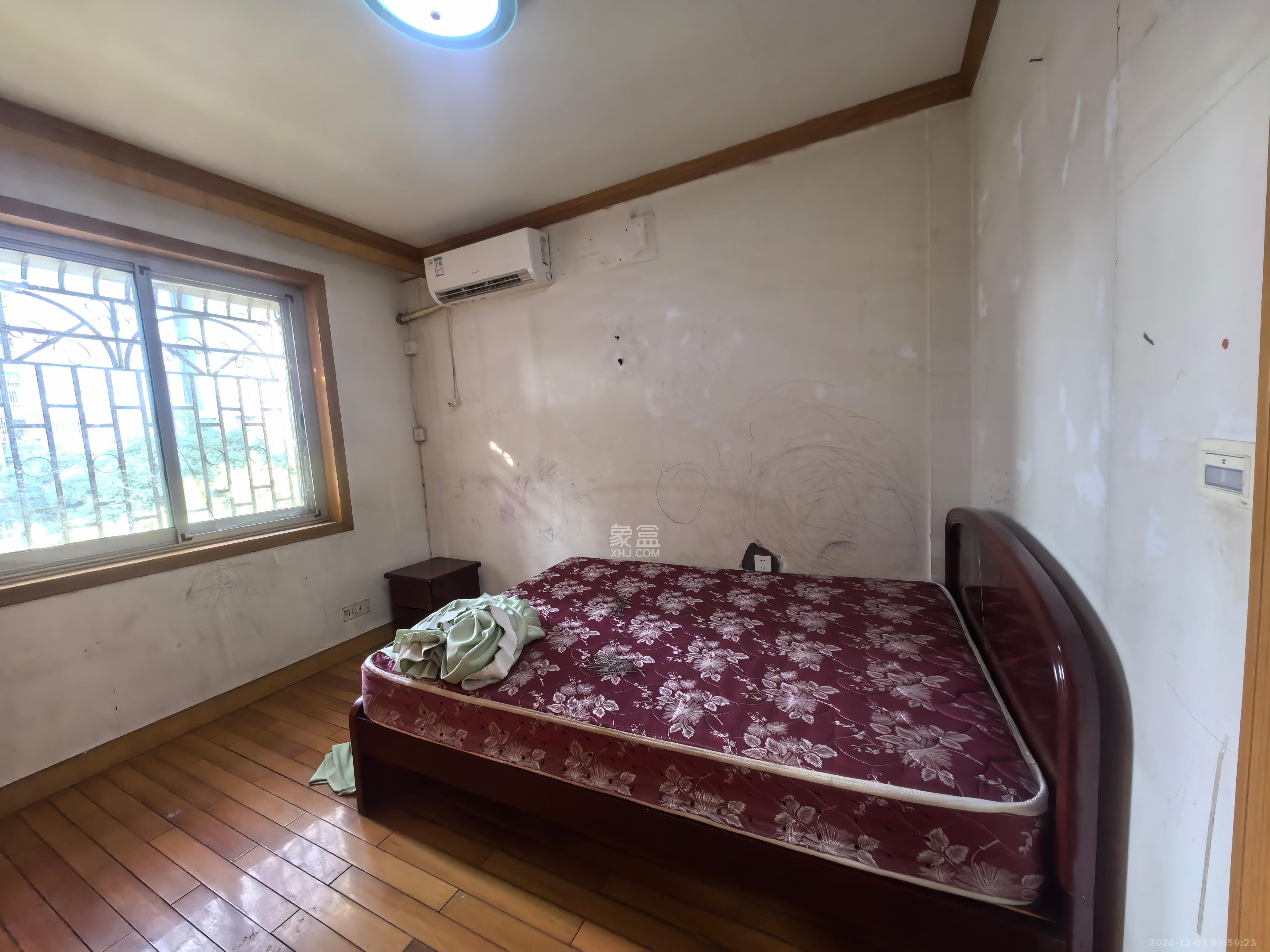 向韶村 2室1厅1卫 2200.0元/月 向韶村 2室1厅1卫 2200.0元/月室内图