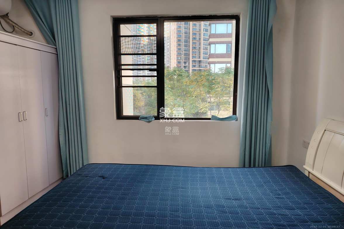 山语城三期  1室2厅1卫    2400.0元/月 山语城三期  1室2厅1卫    2400.0元/月室内图