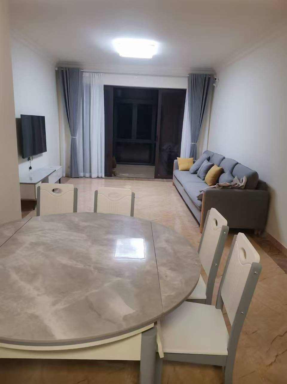 碧桂园豪园-二期 3室2厅1卫 2000.0元/月 碧桂园豪园-二期 3室2厅1卫 2000.0元/月室内图