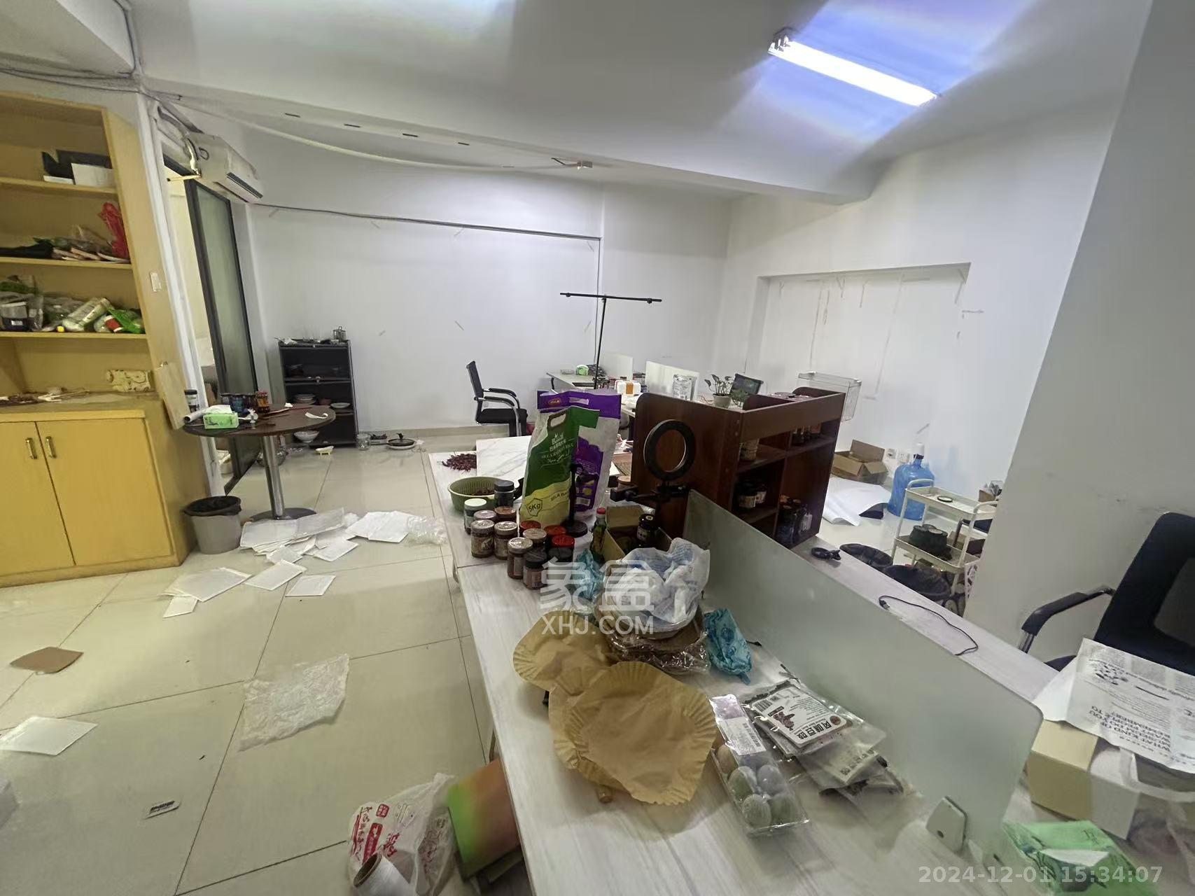 摩天一号  1室0厅0卫    4000.0元/月 摩天一号  1室0厅0卫    4000.0元/月室内图