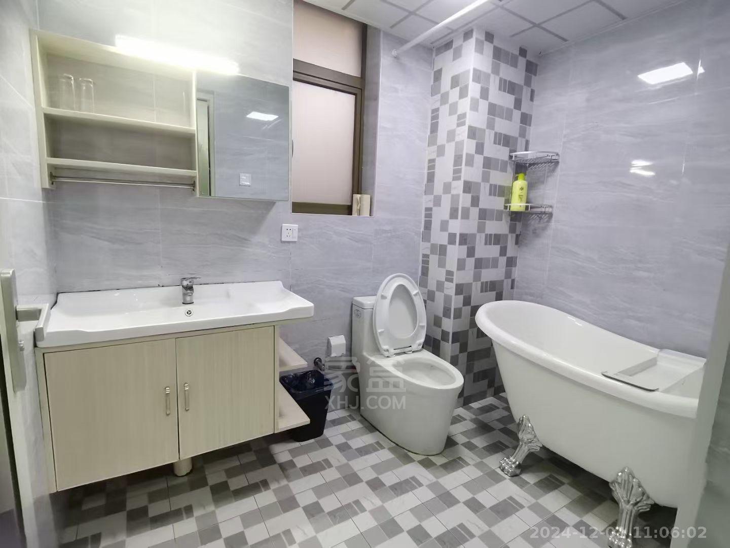 奥园广场 3室2厅2卫 3800.0元/月 奥园广场 3室2厅2卫 3800.0元/月室内图