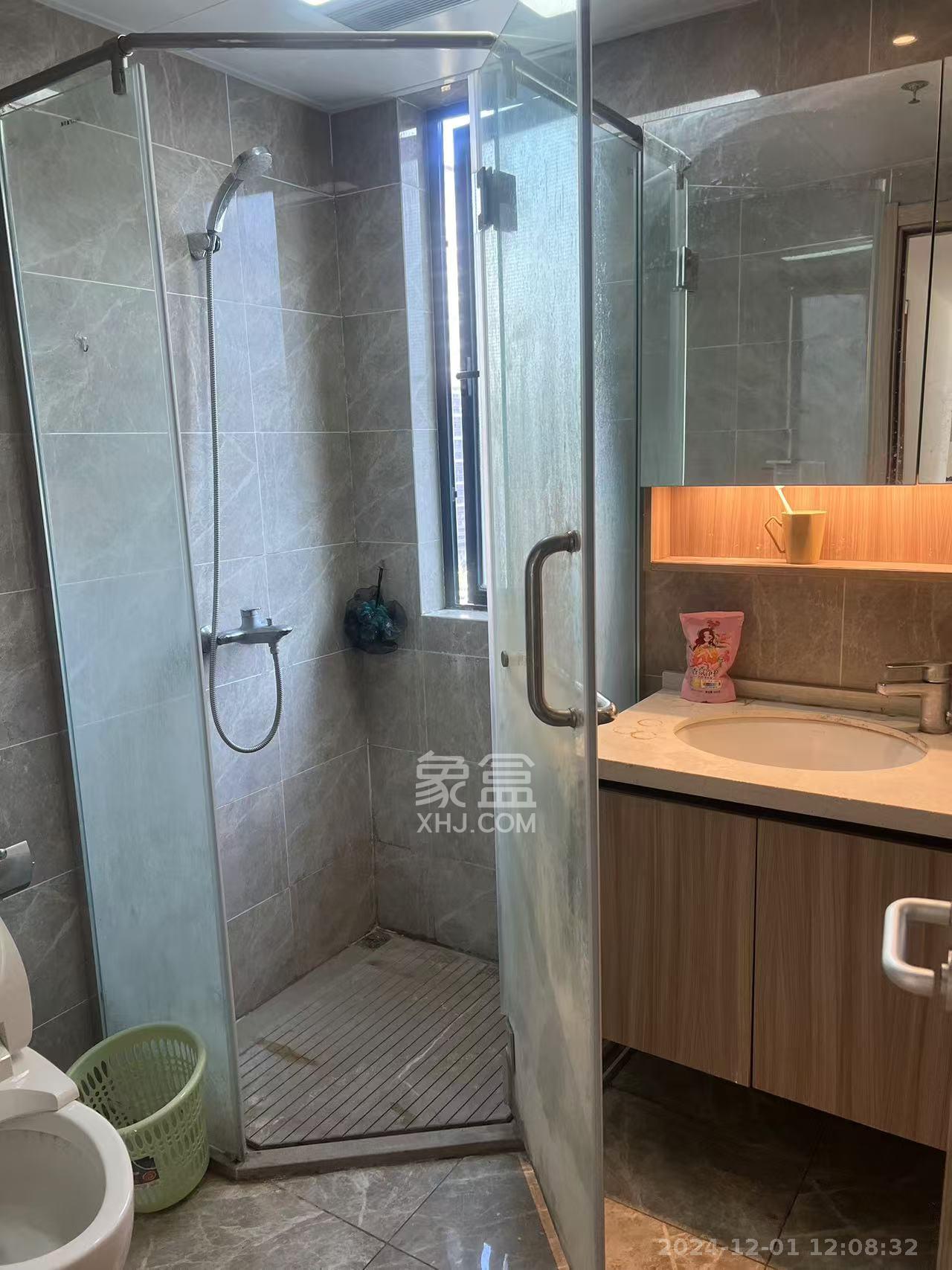 南山梅溪一方  4室2厅2卫   4500.00元/月室内图
