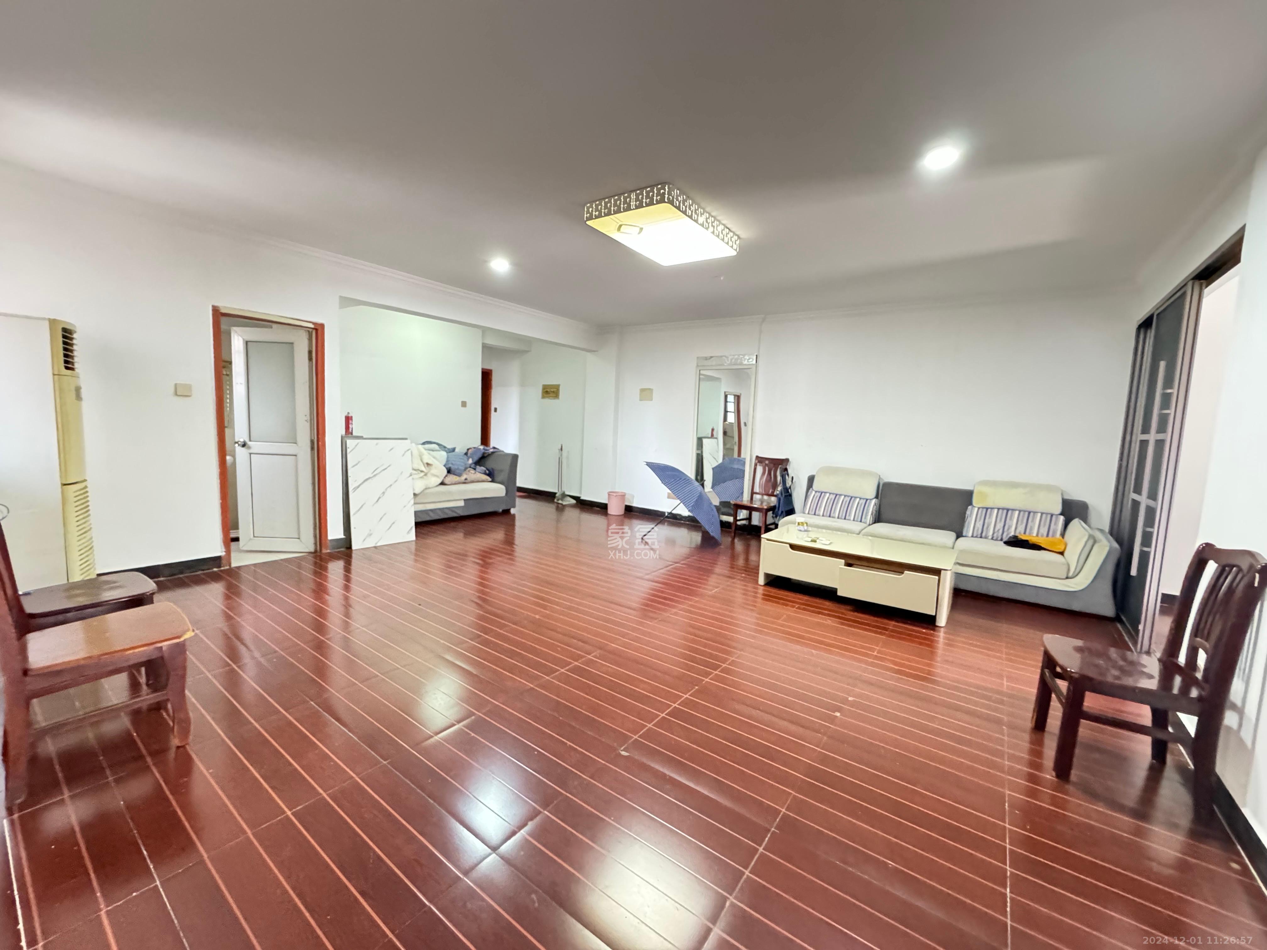 中国铝业单位宿舍 3室1厅1卫 3000.0元/月 中国铝业单位宿舍 3室1厅1卫 3000.0元/月室内图