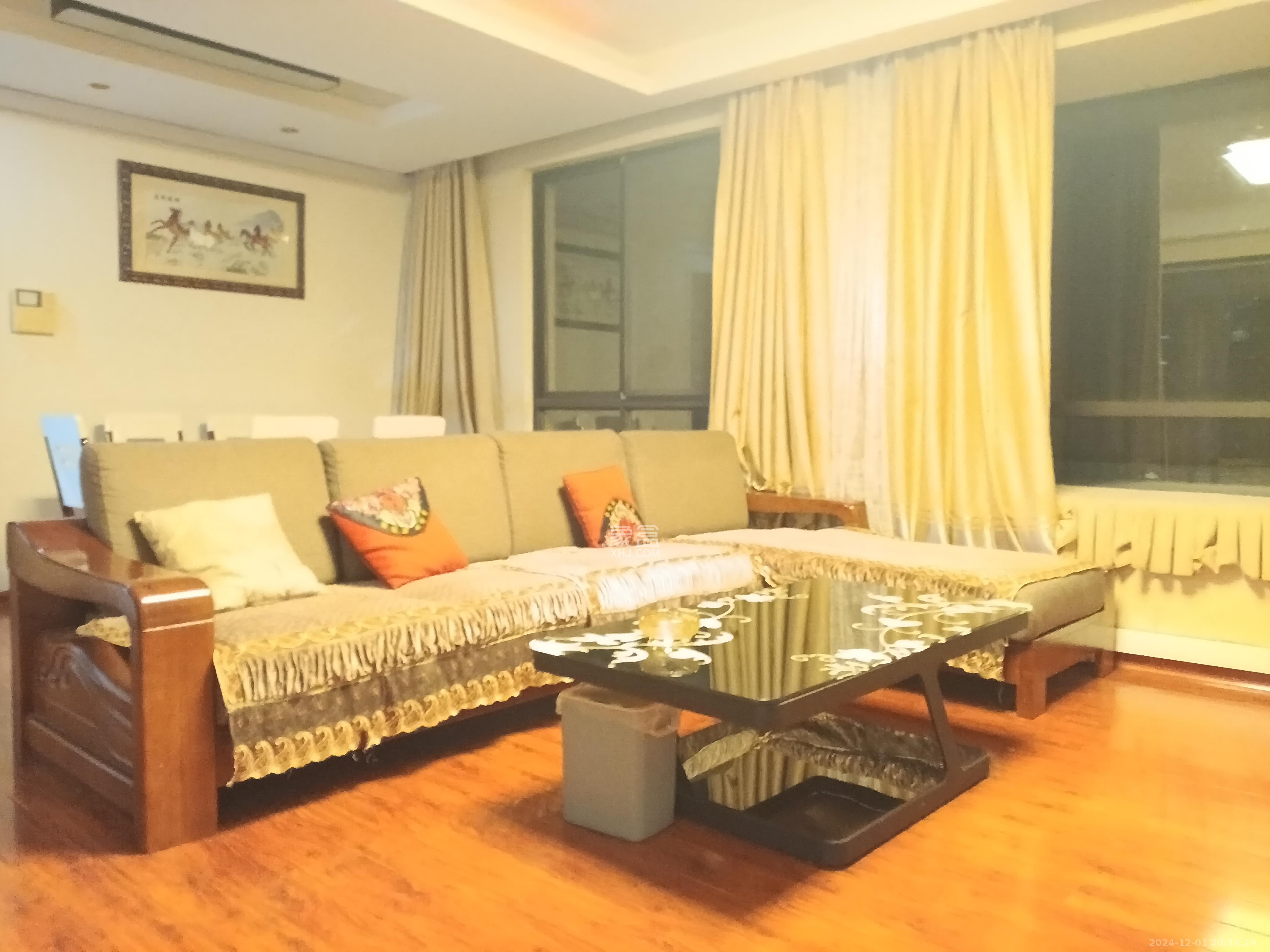 华润凤凰城一期 3室2厅1卫 1800.0元/月 华润凤凰城一期 3室2厅1卫 1800.0元/月室内图