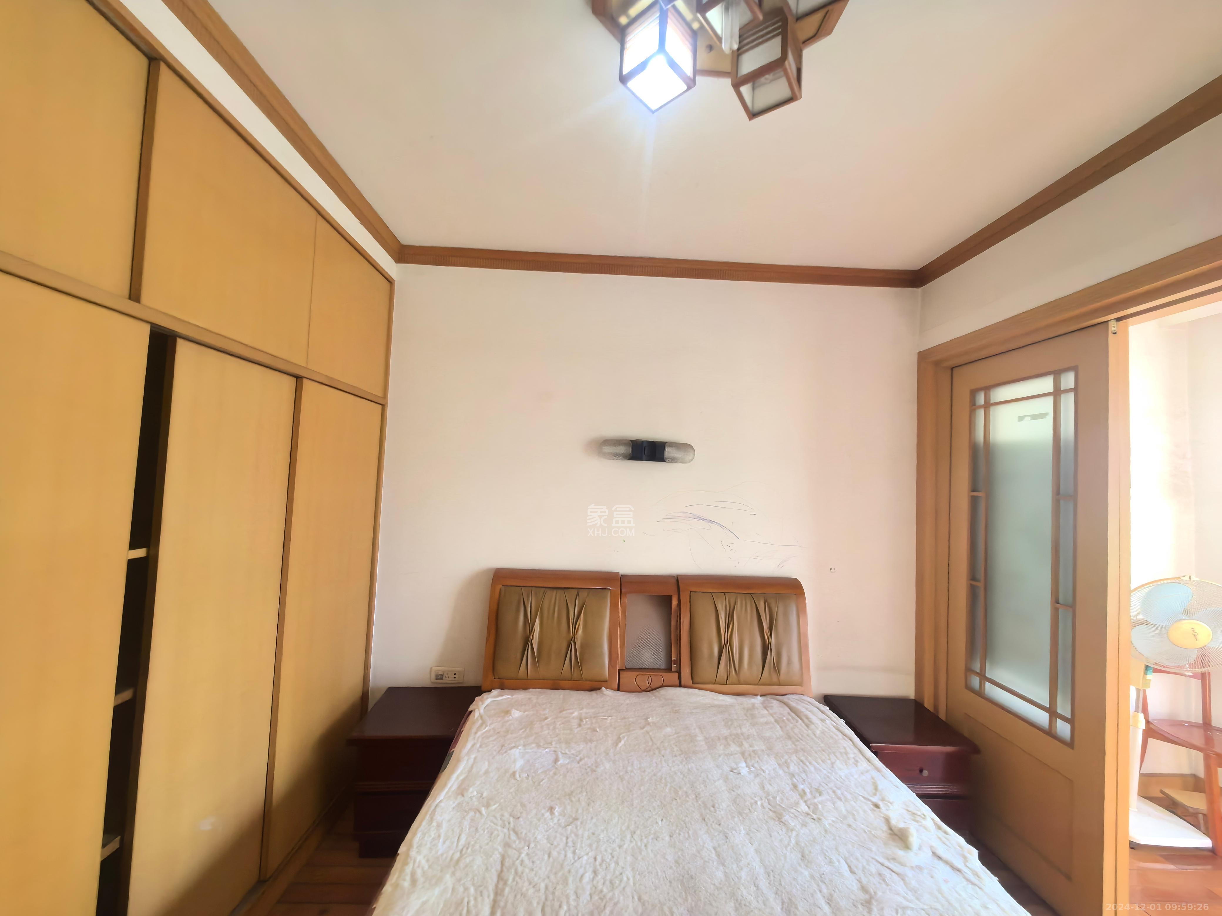 向韶村  2室1厅1卫   2200.00元/月室内图