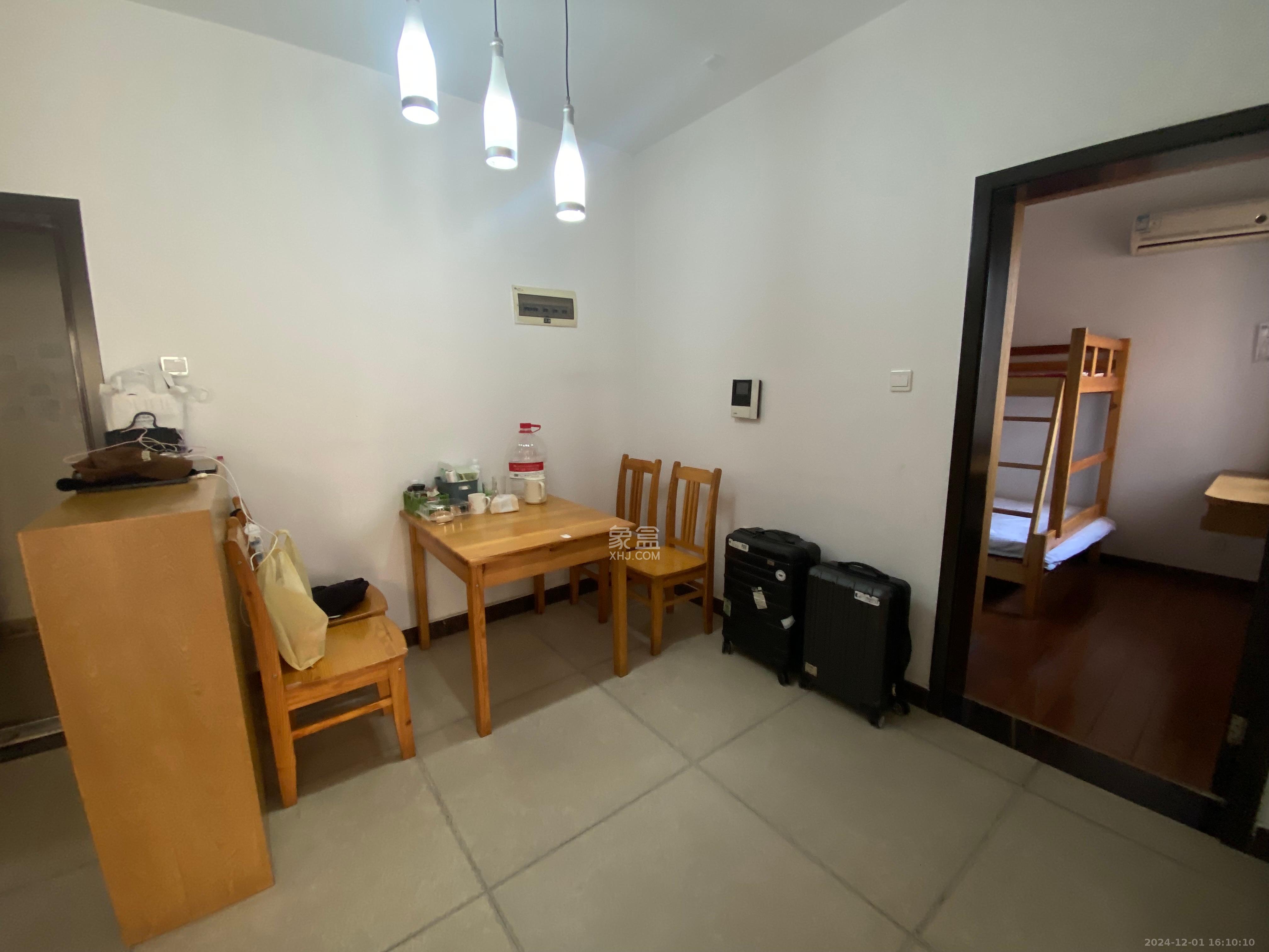 凯姆国际 1室2厅1卫 2200.0元/月 凯姆国际 1室2厅1卫 2200.0元/月室内图